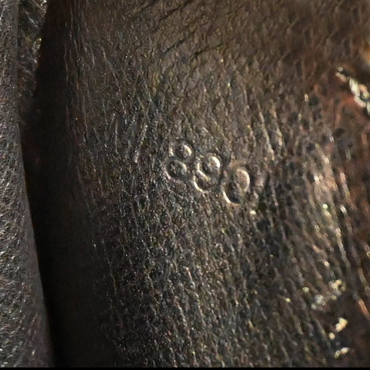 Louis Vuitton black epi Cartouchiere MM MI8901