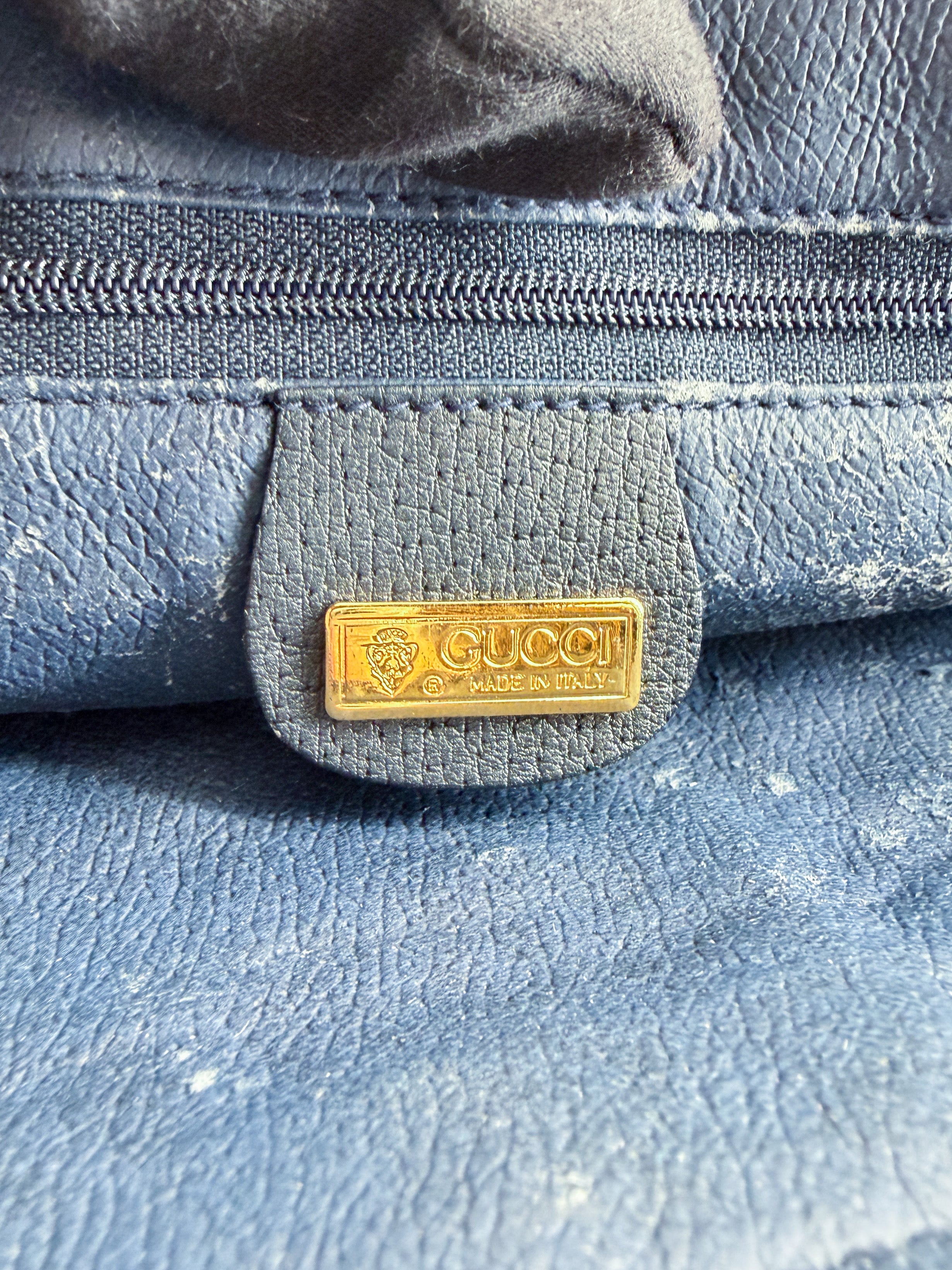 Gucci GG navy vintage crossbody 004-92-0230