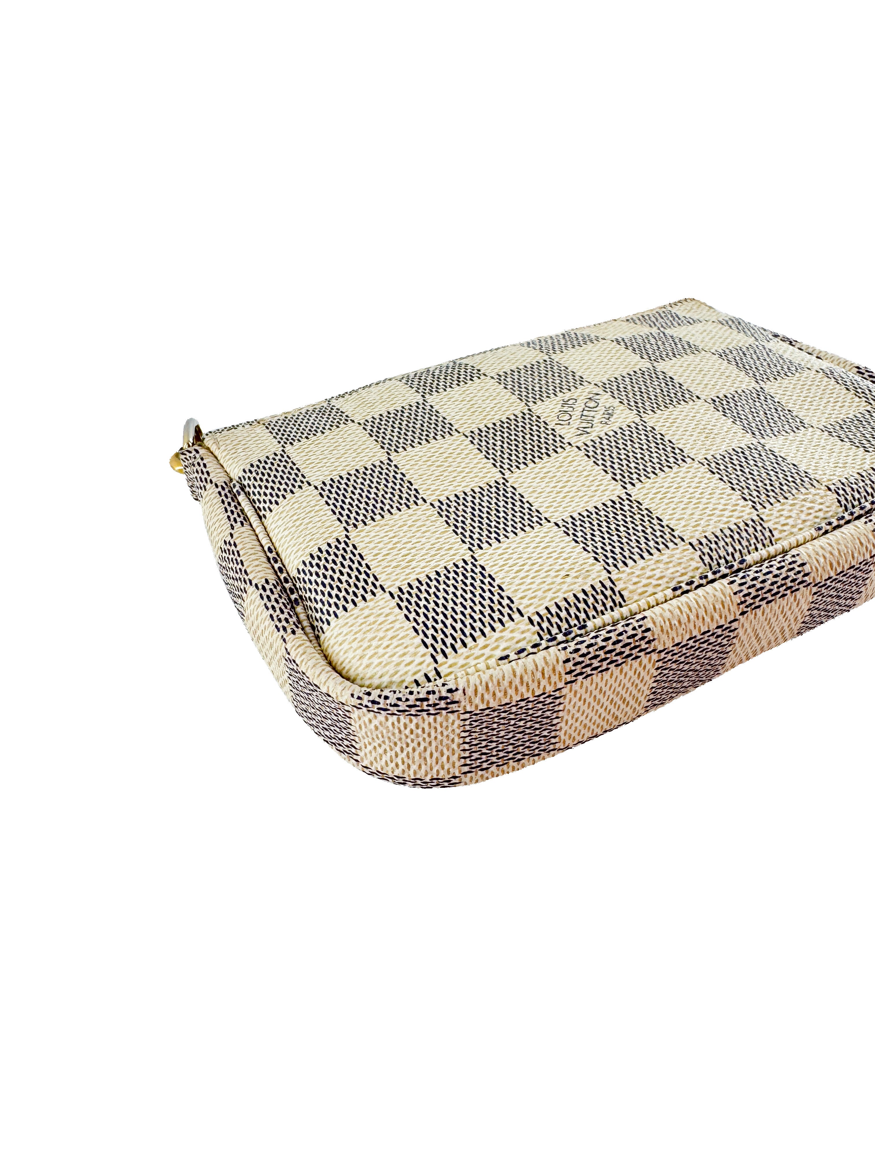 Louis Vuitton damier azur mini pochette DU4160