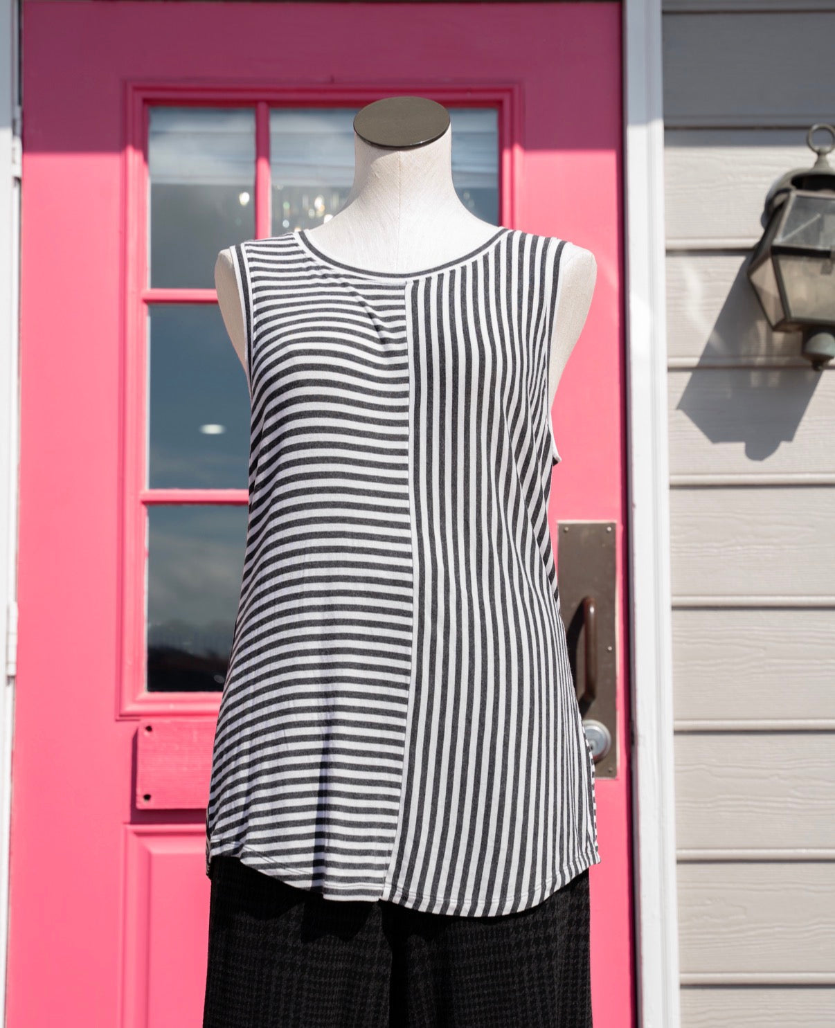 Cabi gray white striped tank top size L
