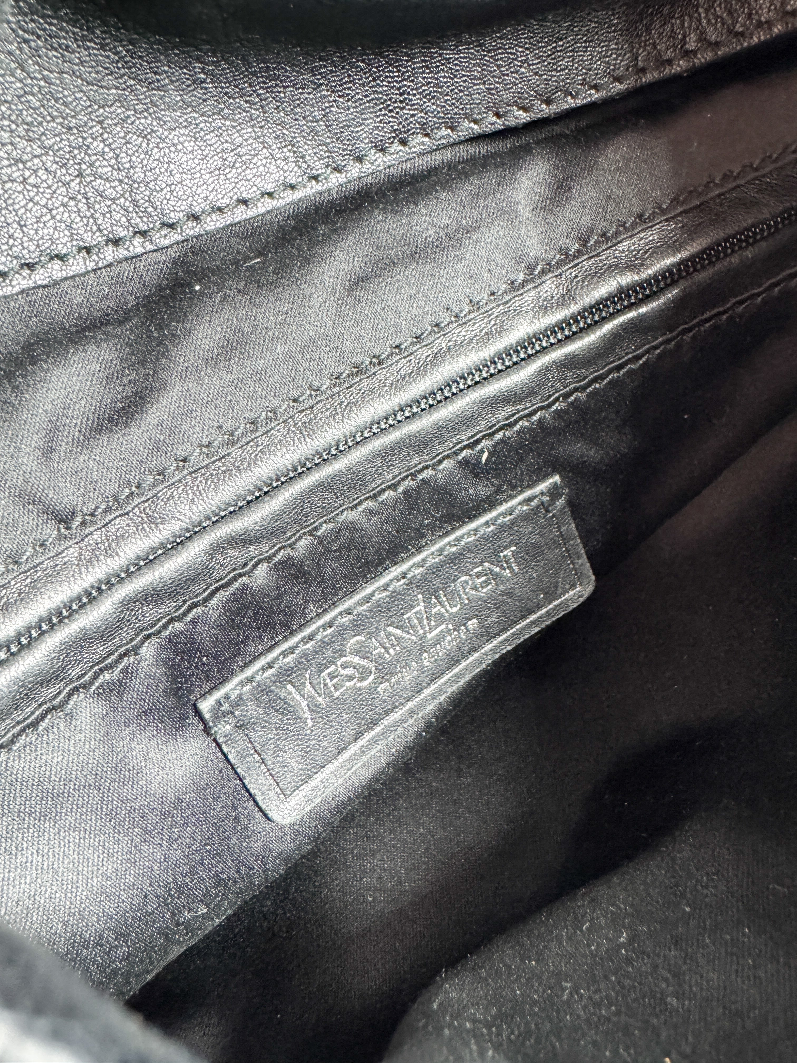 Yves Saint Laurent black leather vintage crossbody 121629 205118