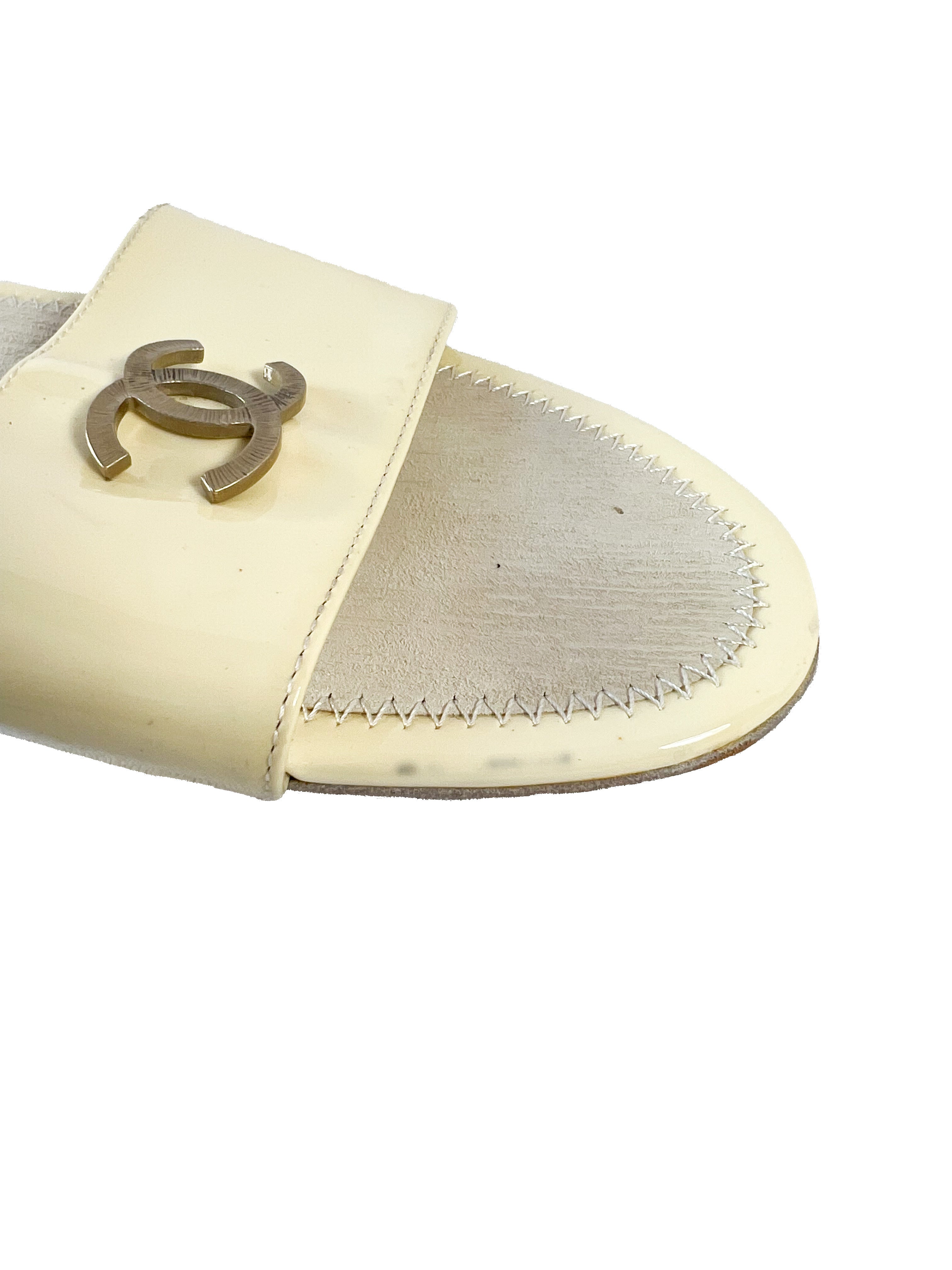 Chanel cream patent leather CC slides size 38.5 **as is**