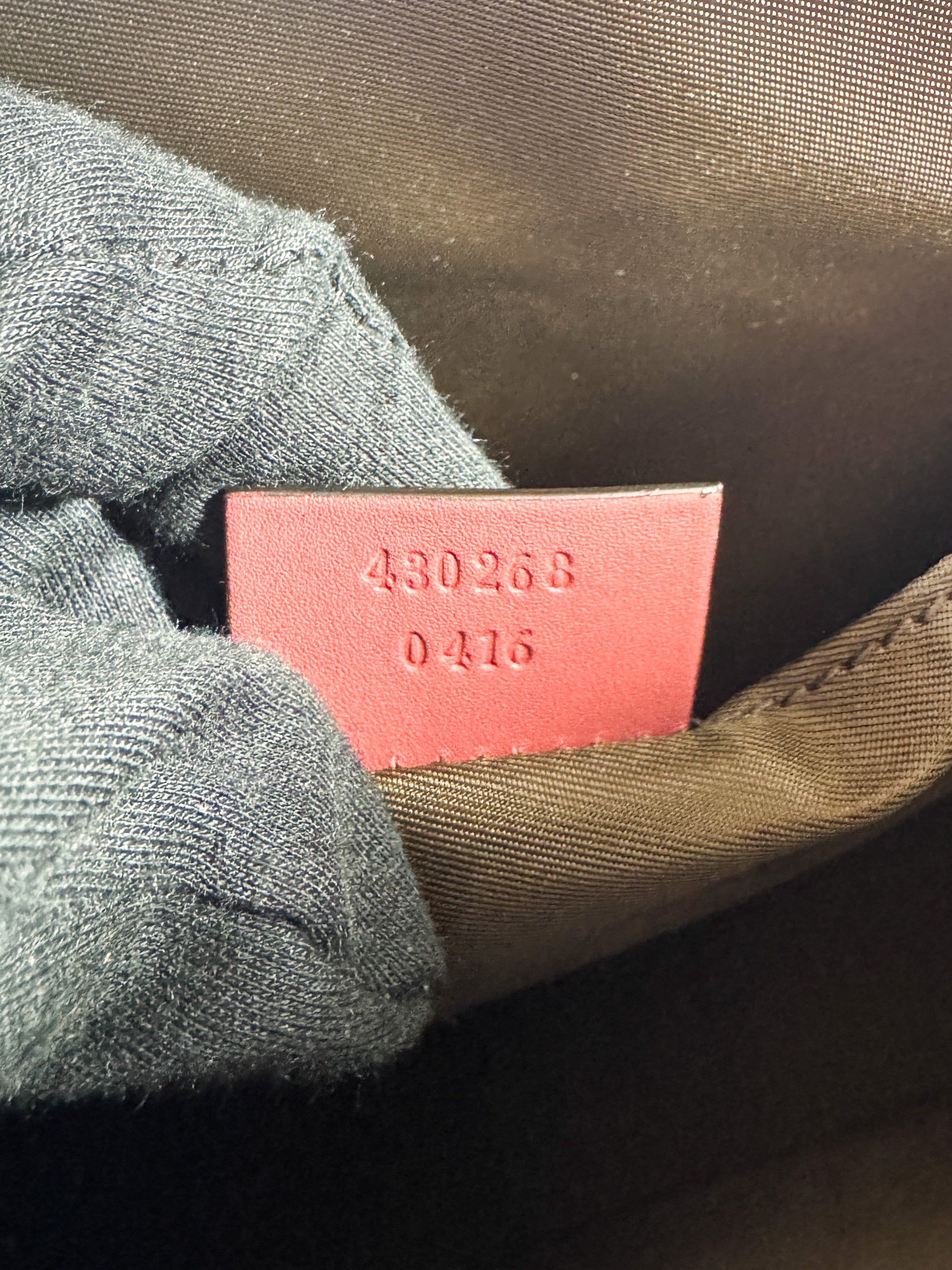 Gucci GG Supreme blooms large zip pouch 430268 0416