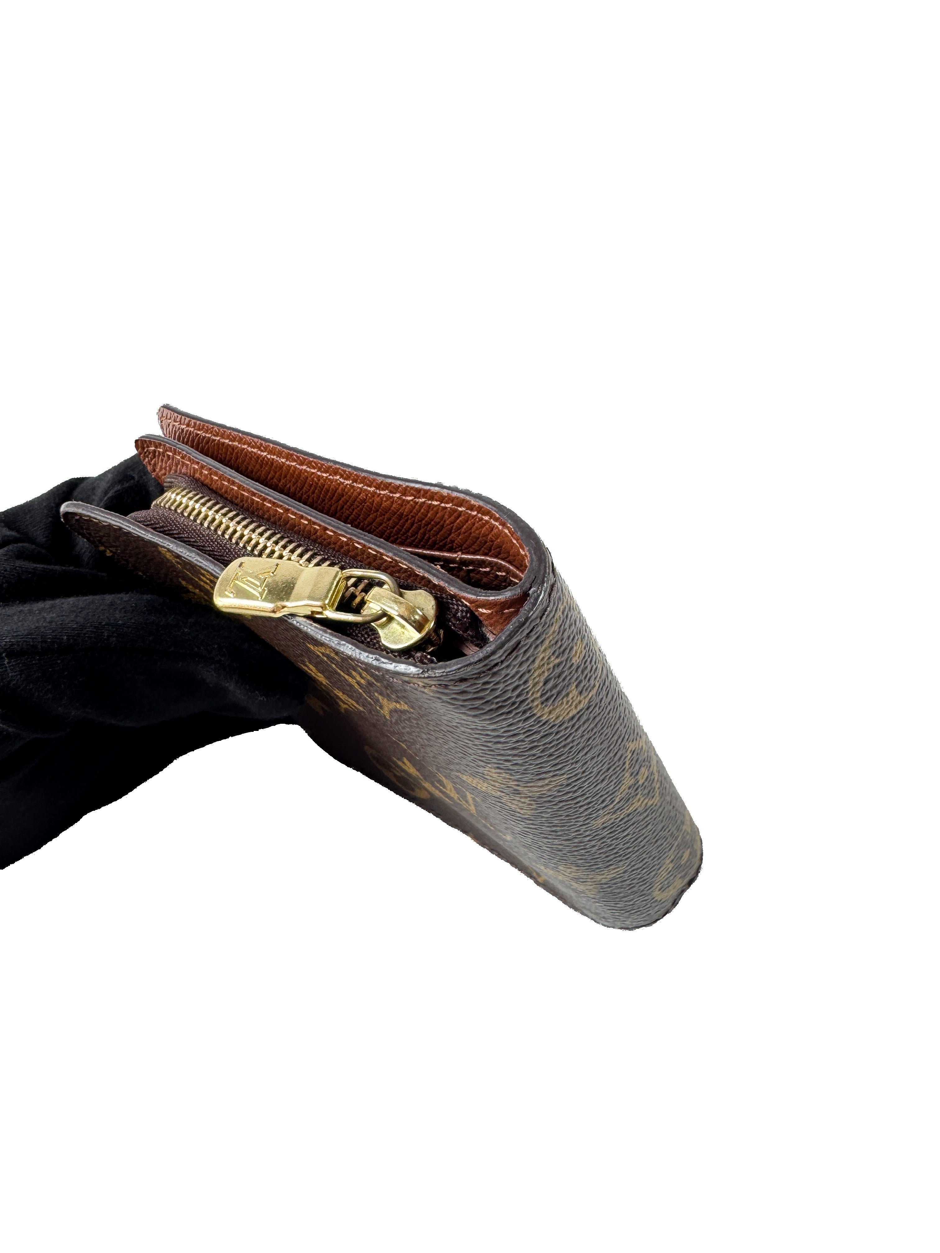 Louis Vuitton monogram compact wallet CT0064