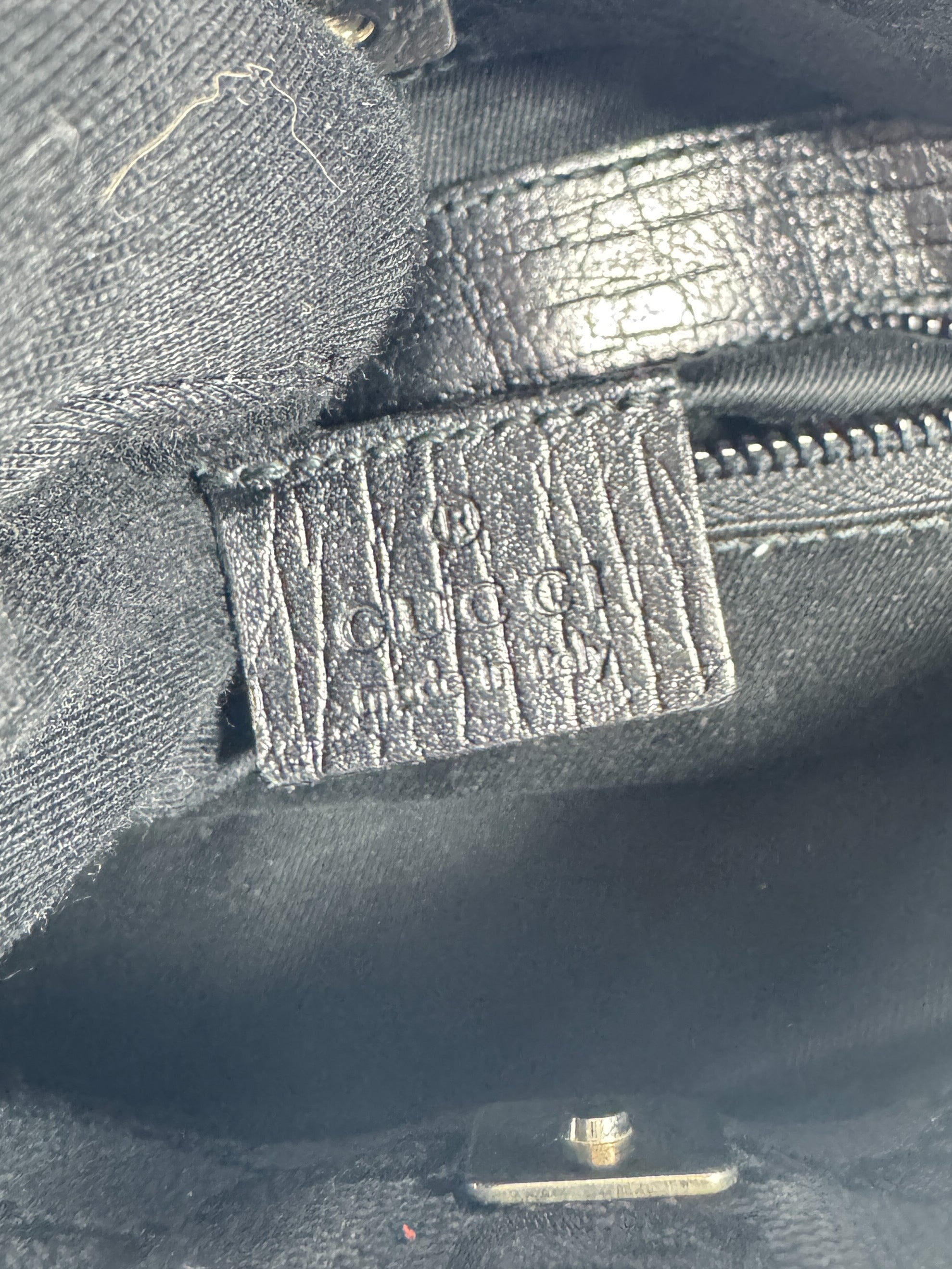 Gucci black leather GG wooden handle bag 112684 3444