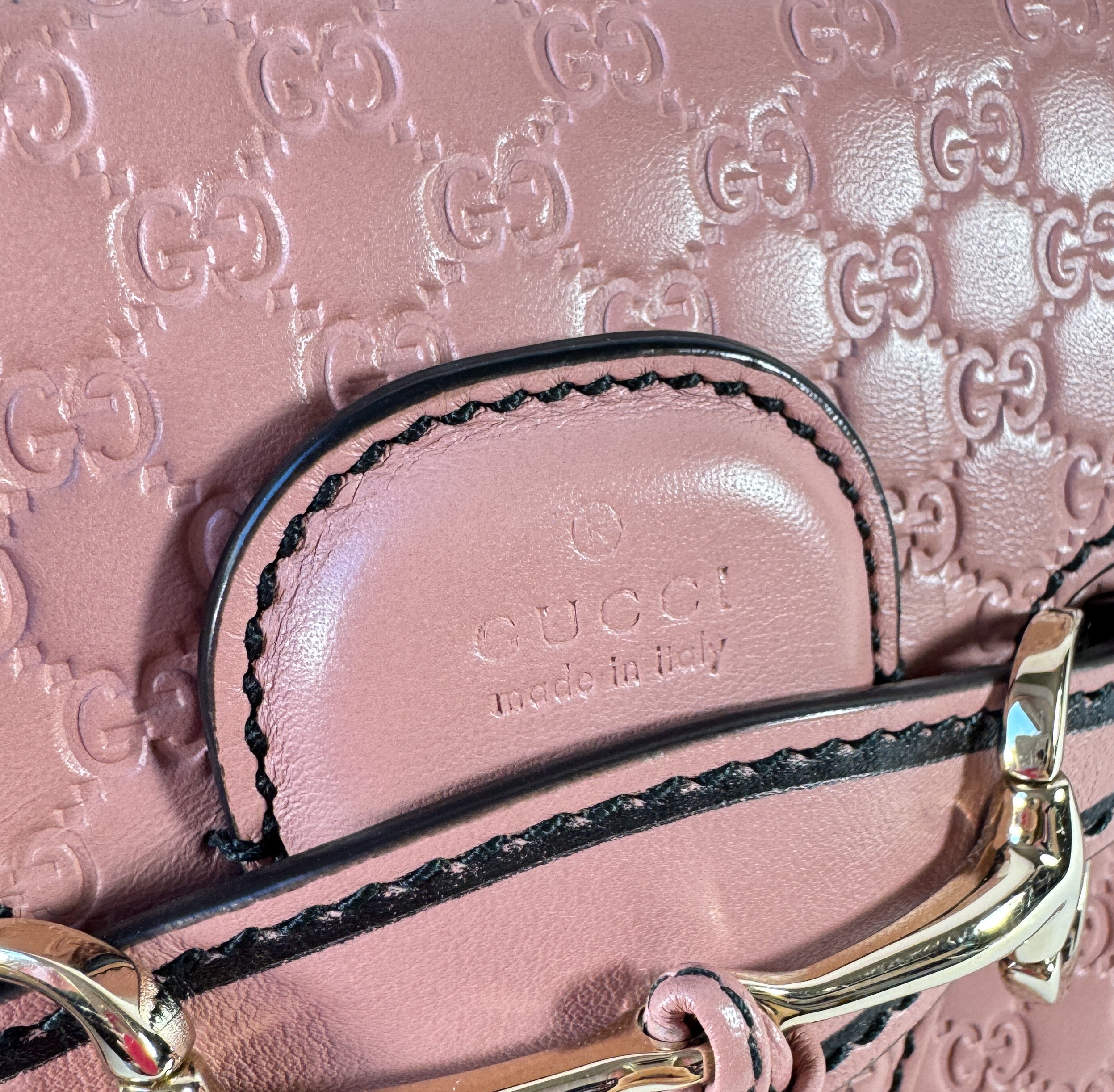 Gucci Microguccissima Mini Emily light pink leather crossbody