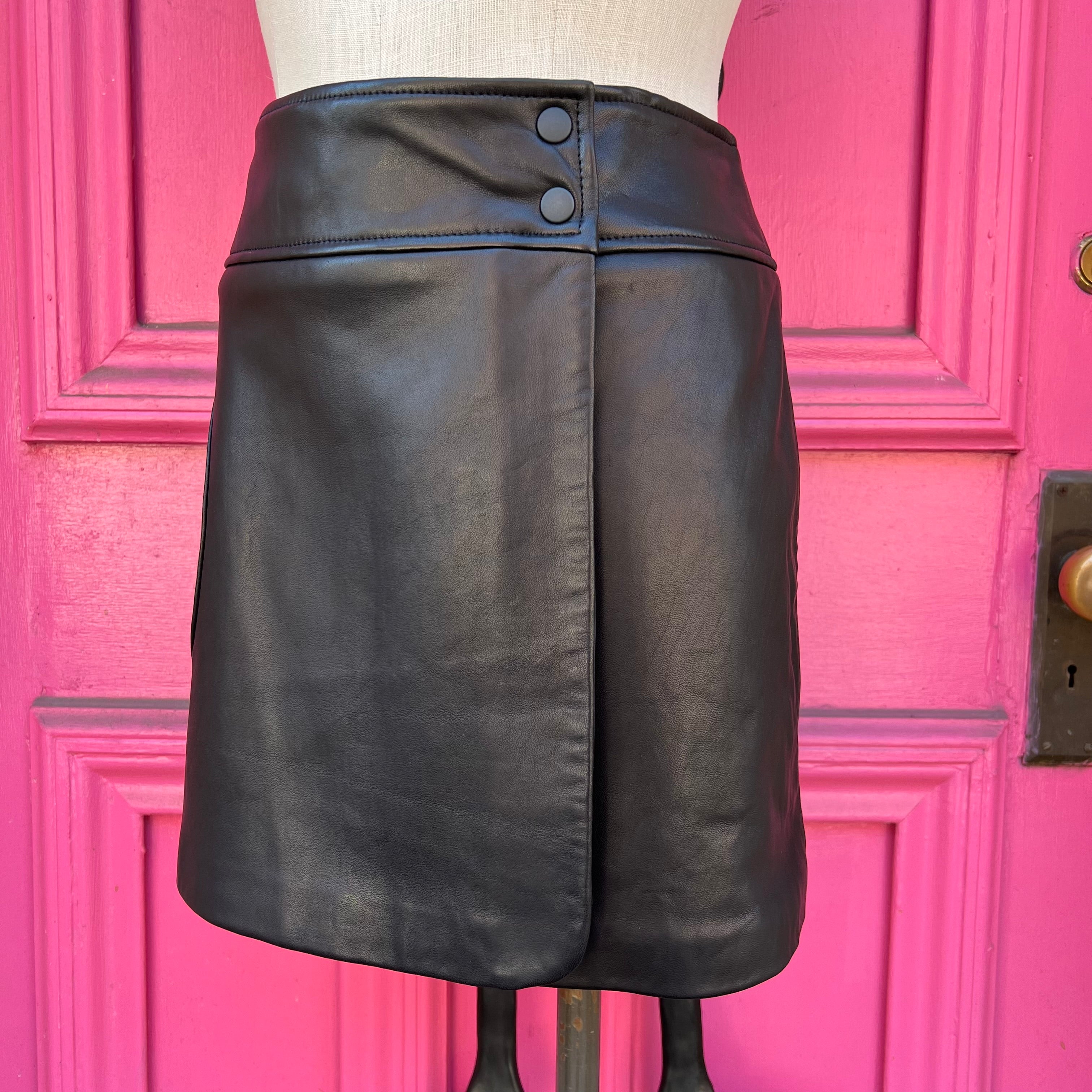 Theory black leather skirt size 12 NWT