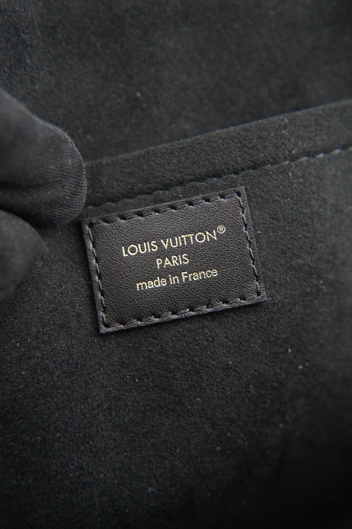 Louis Vuitton monogram empreinte black Alma BB NFC