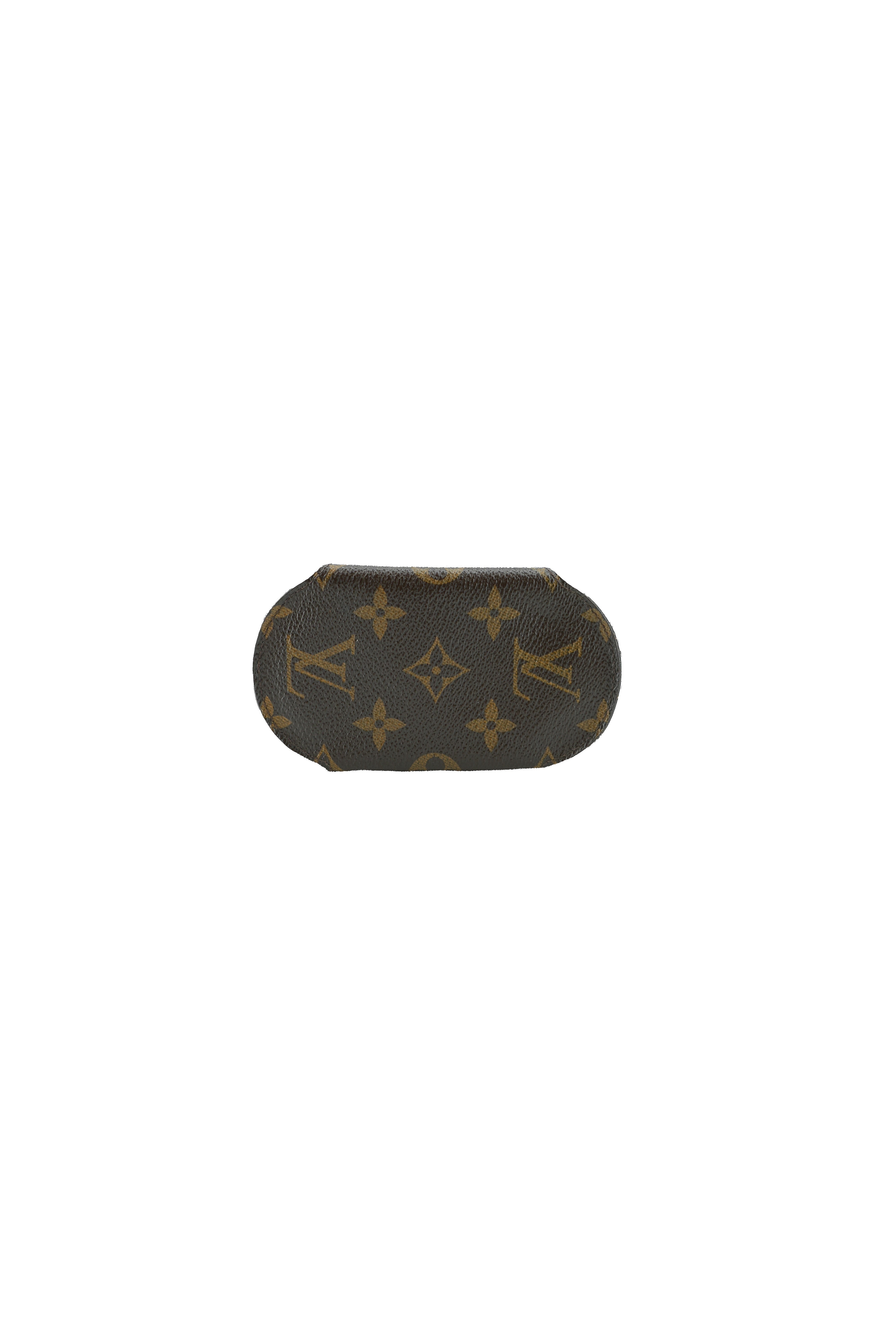 Louis Vuitton monogram round key case