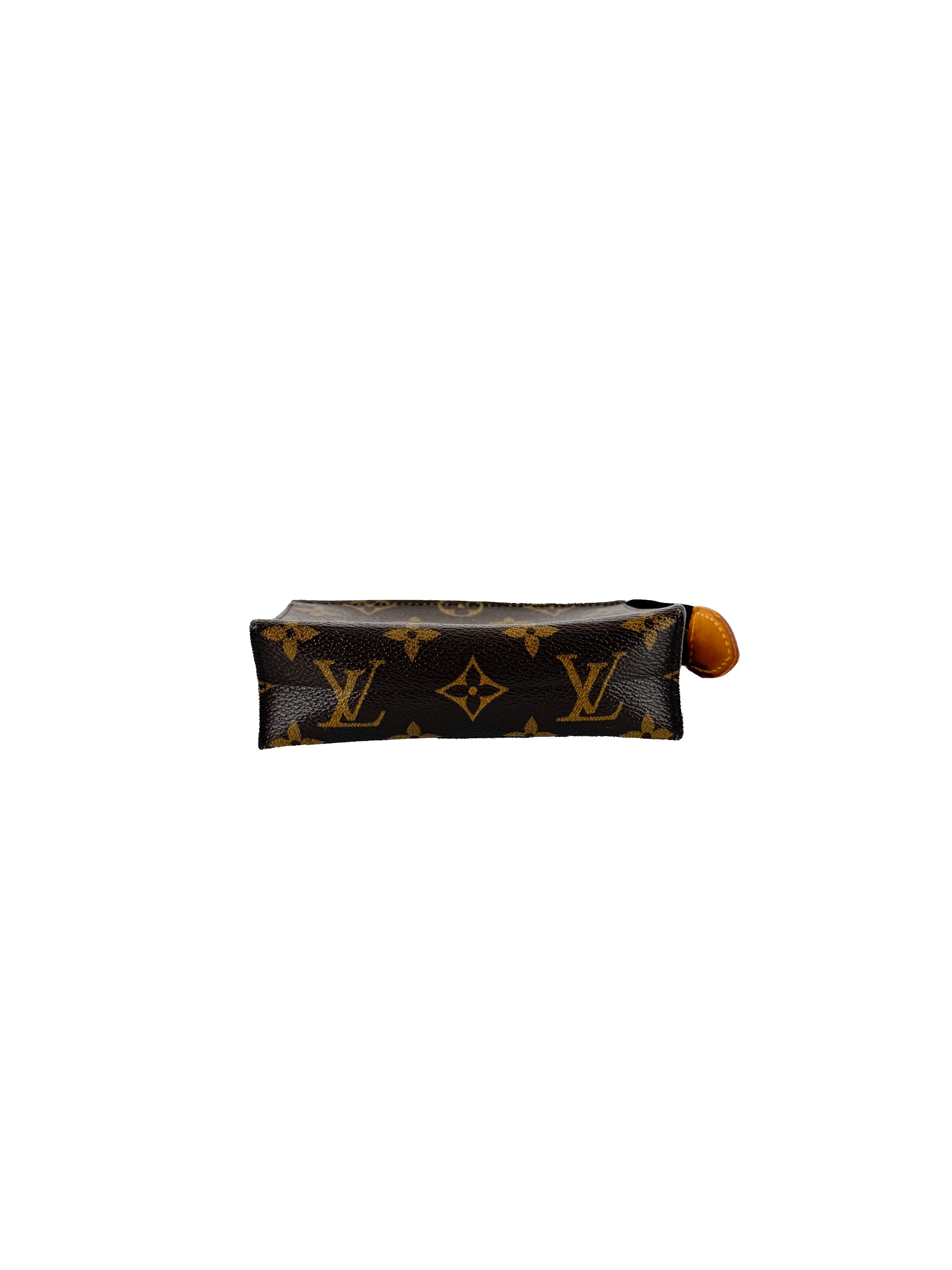 Louis Vuitton monogram toiletry 15 pouch DU0088
