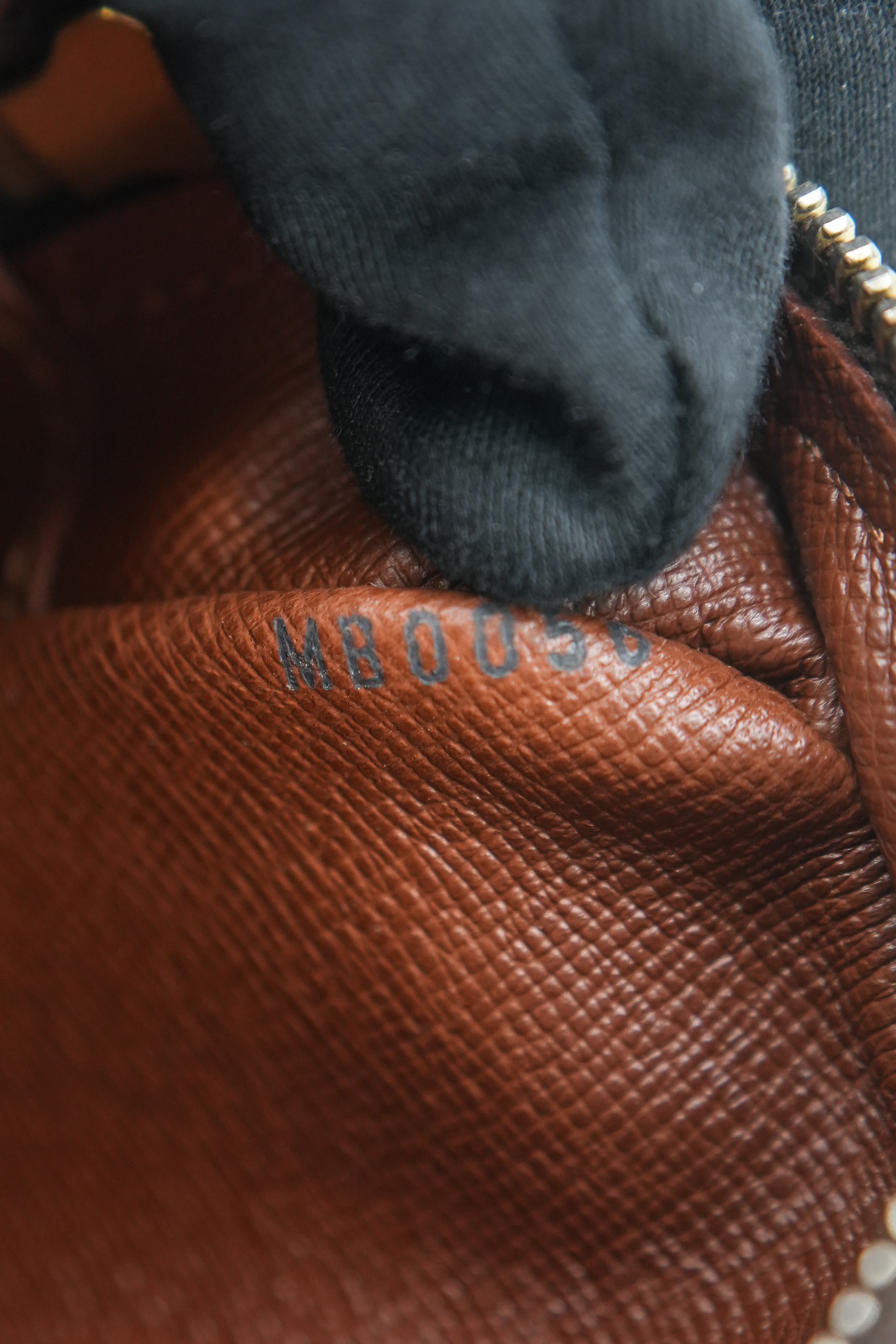 Louis Vuitton monogram Trocadero 27 MB0050