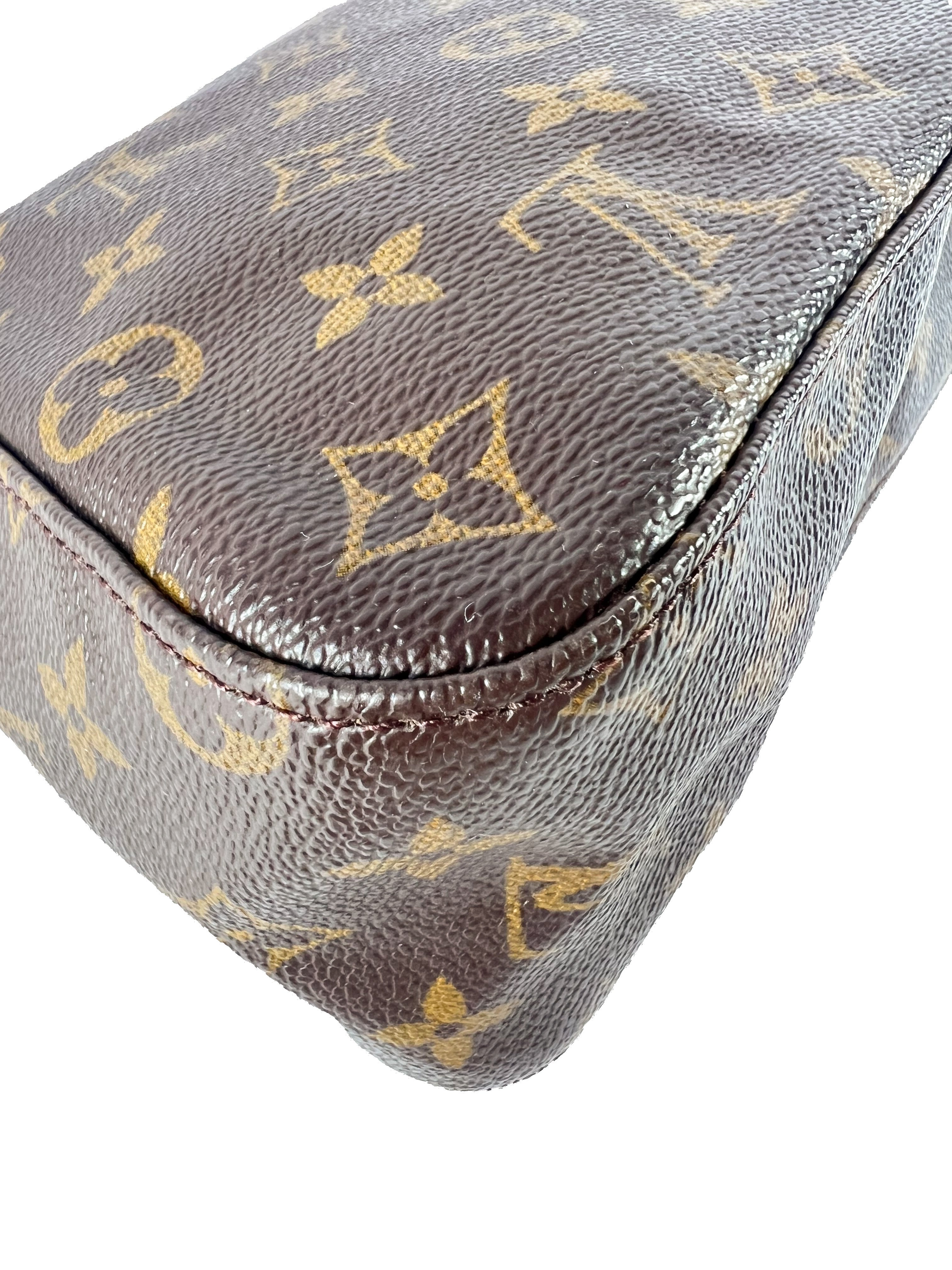 Louis Vuitton monogram mini Looping MI0061