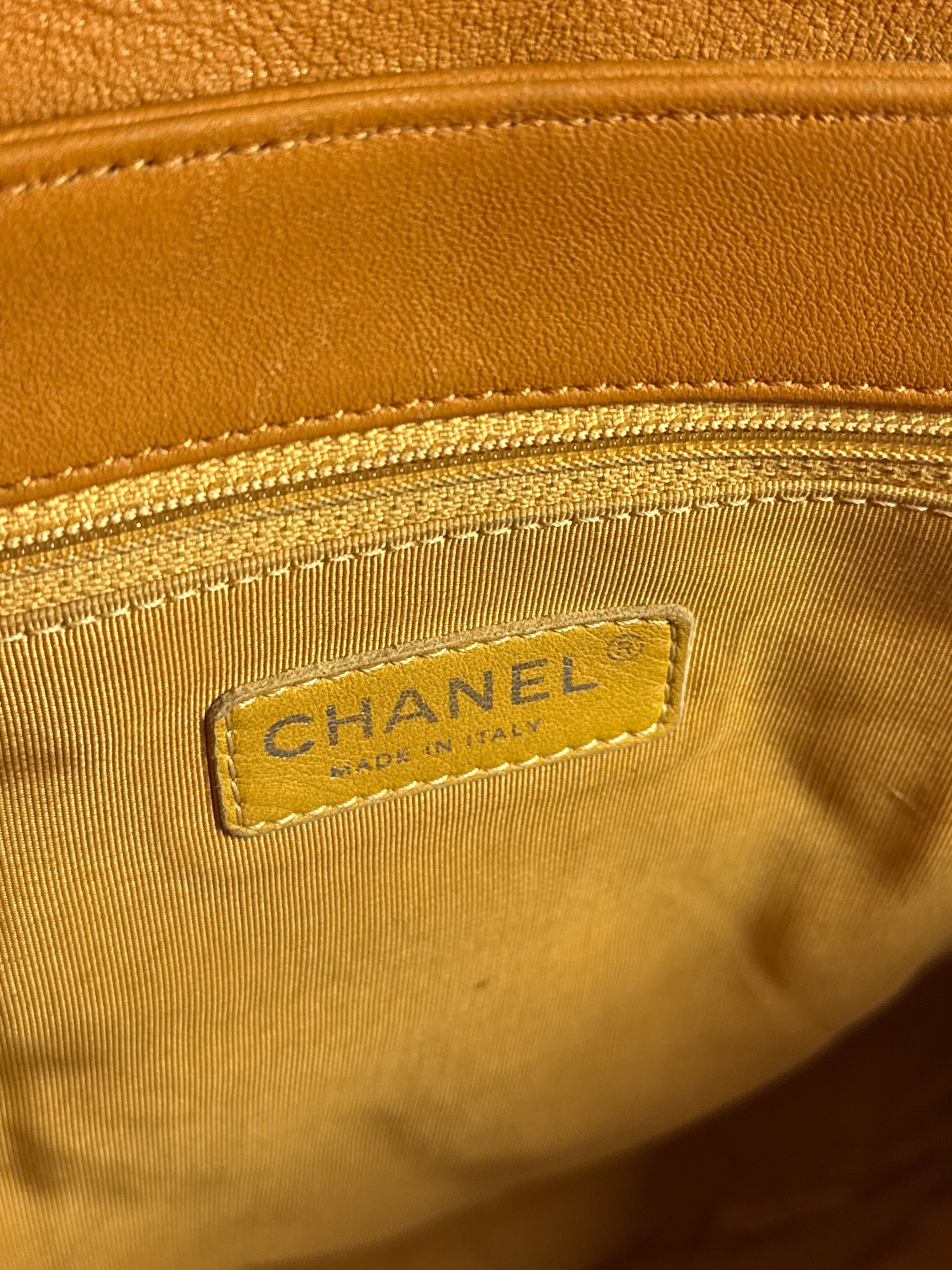 Chanel brown quilted chain around maxi flap shoulder bag 17236173