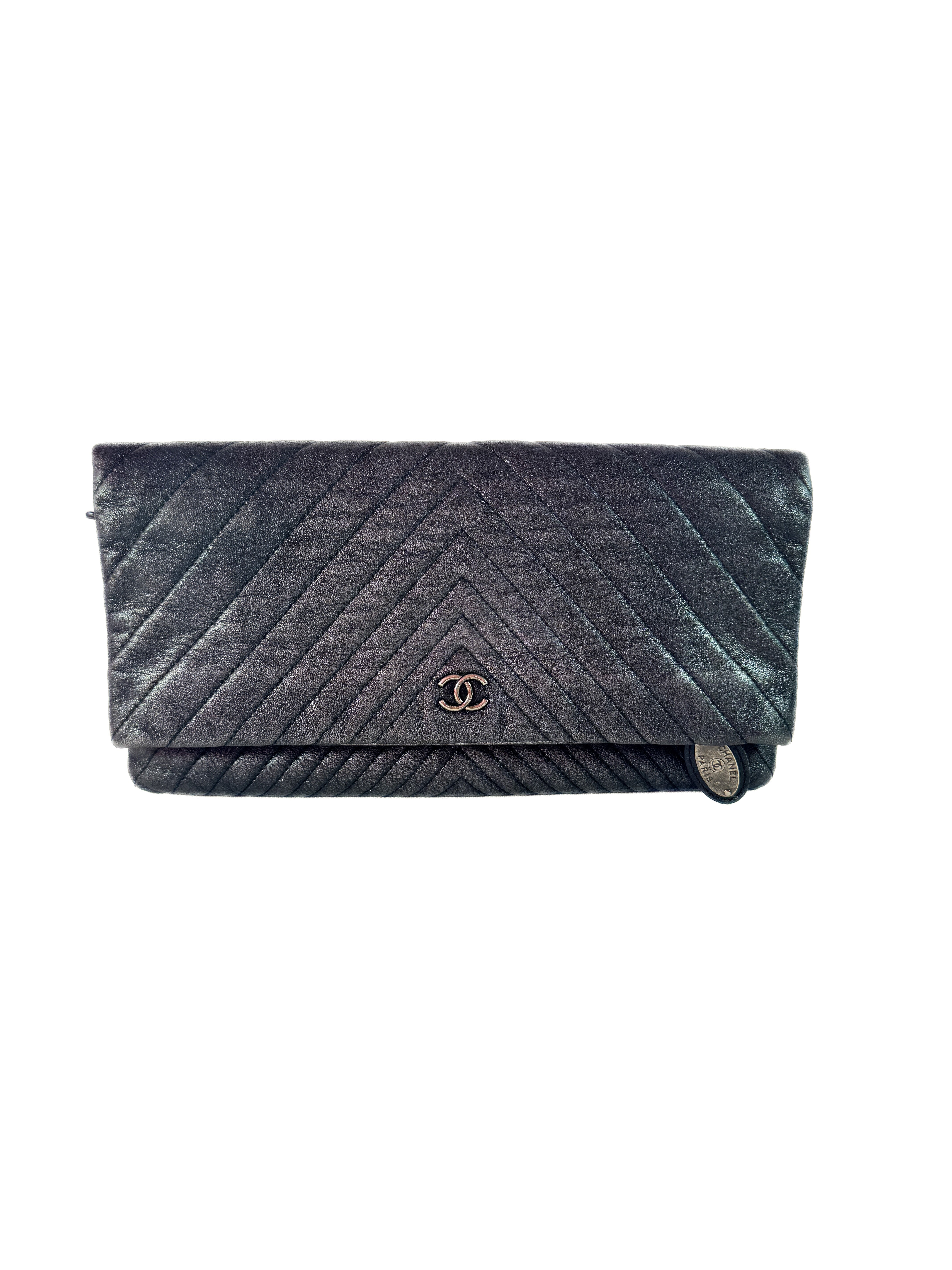 Chanel pewter chevron CC beauty clutch 21254464
