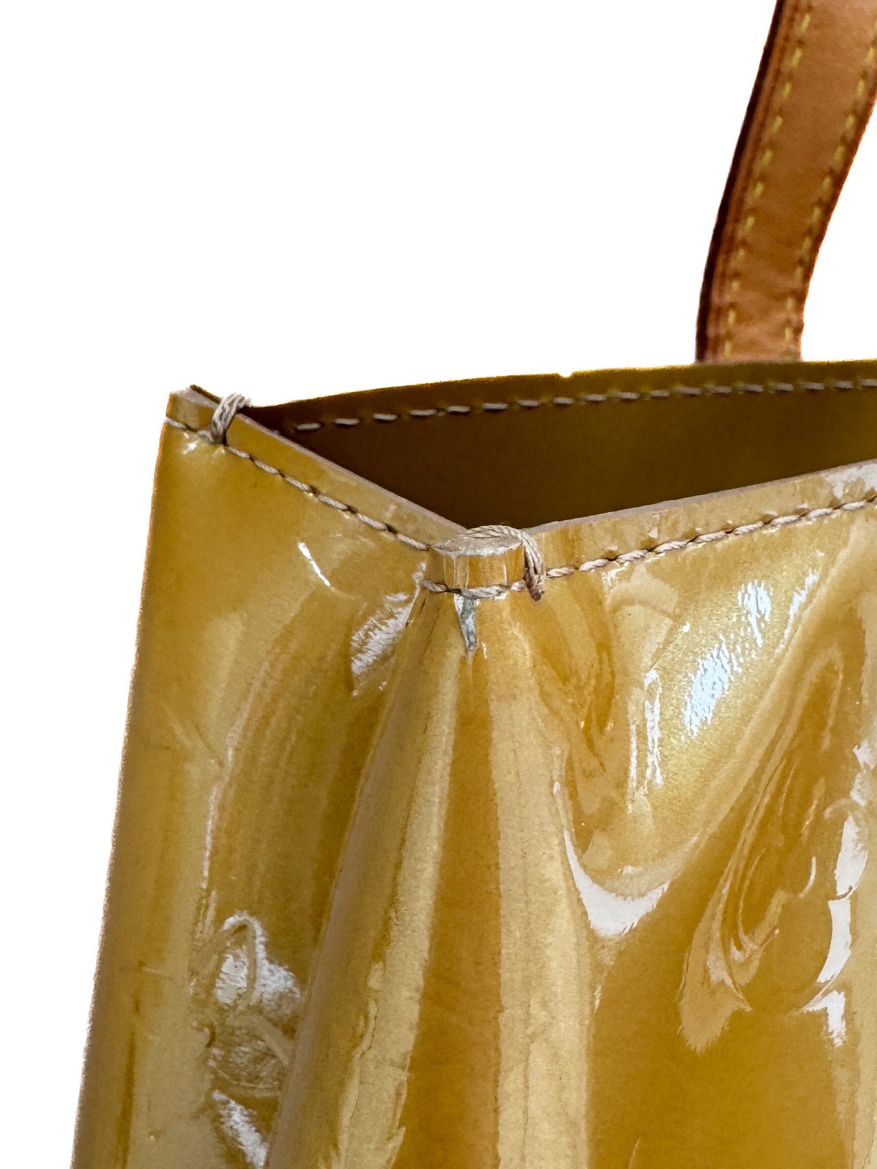 Louis Vuitton monogram Noisette Vernis Reade PM MI0016