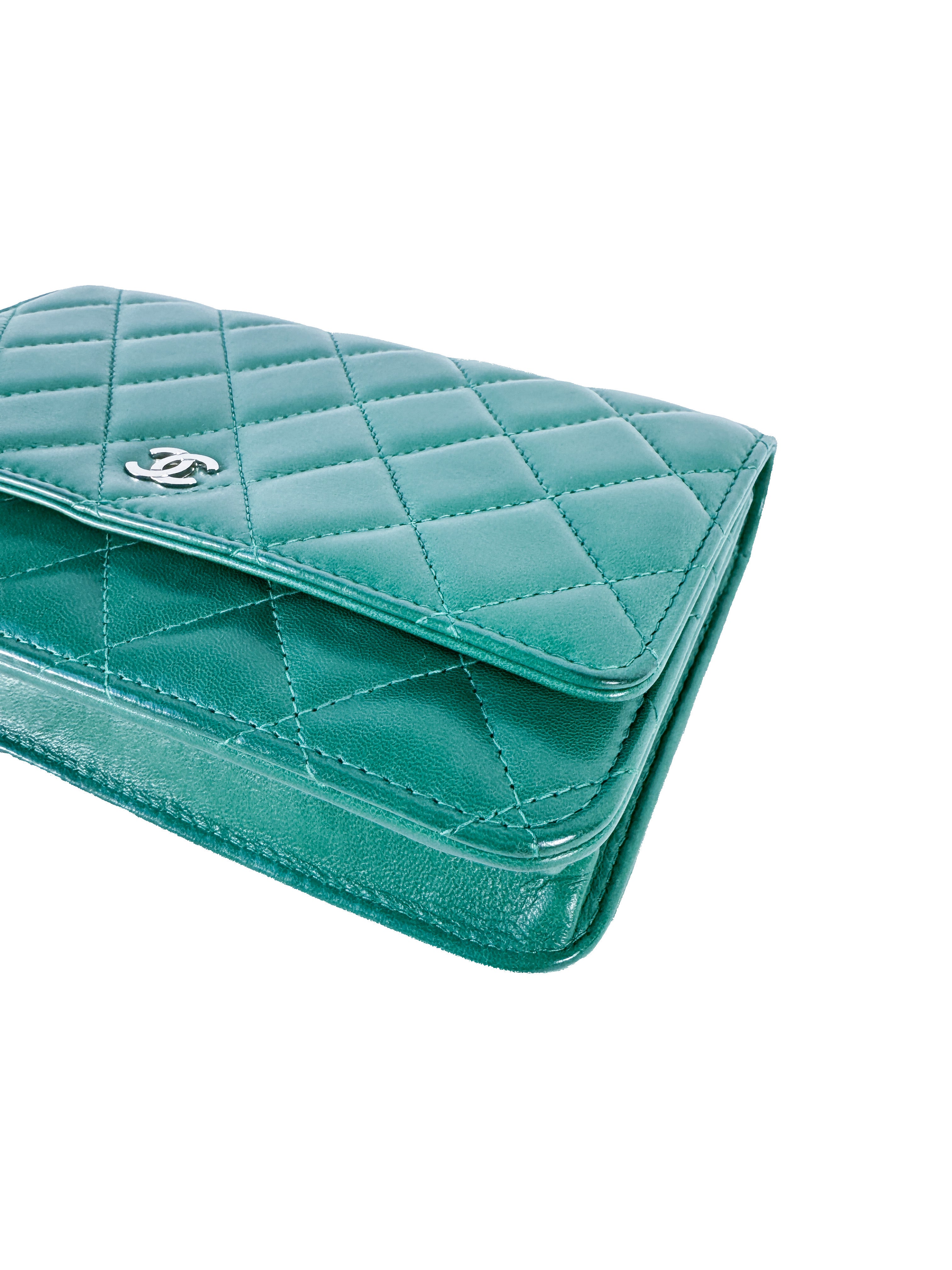 Chanel emerald green leather wallet on chain 25684891