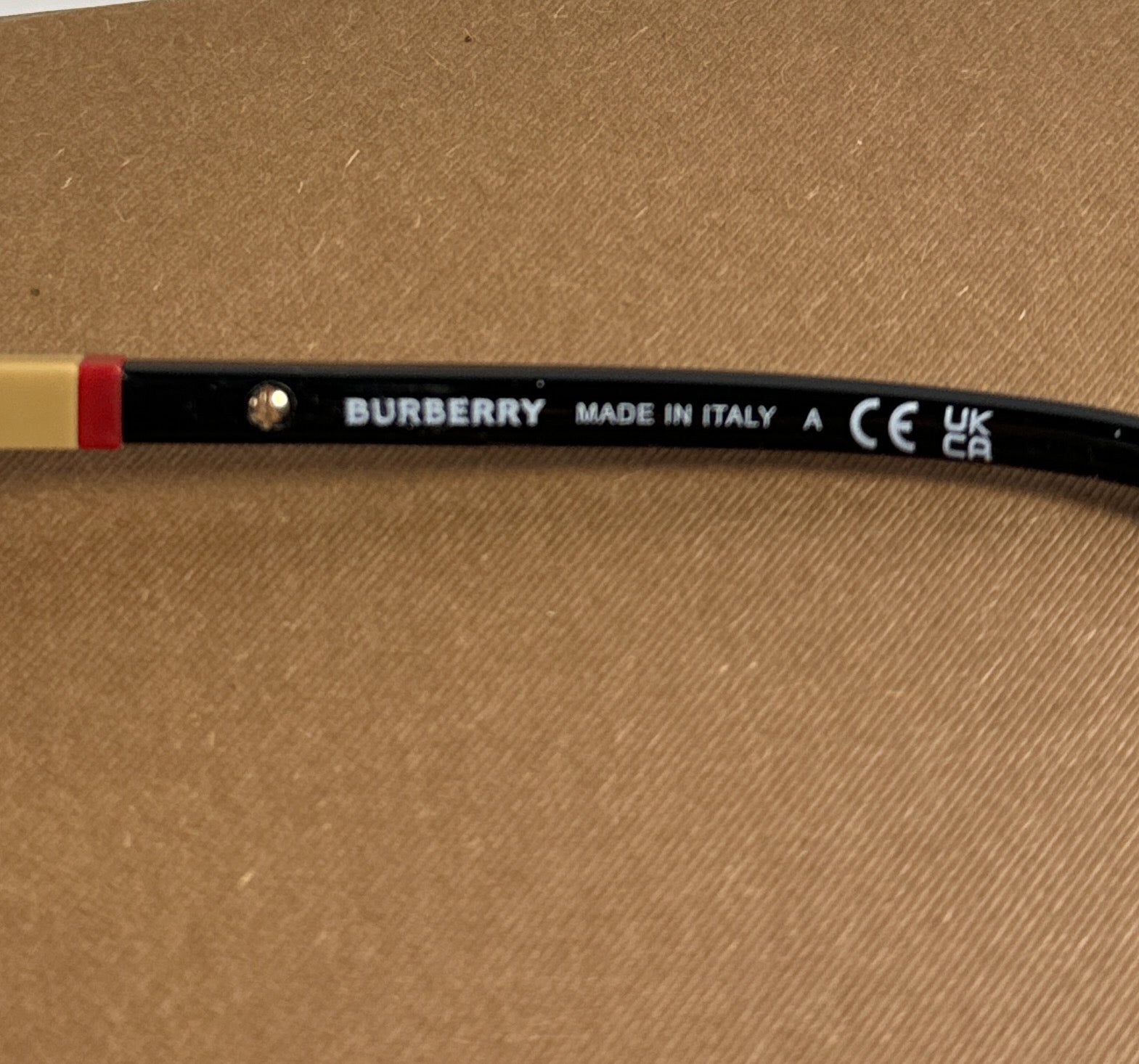 Burberry black plaid Regent sunglasses BE4126 box, case