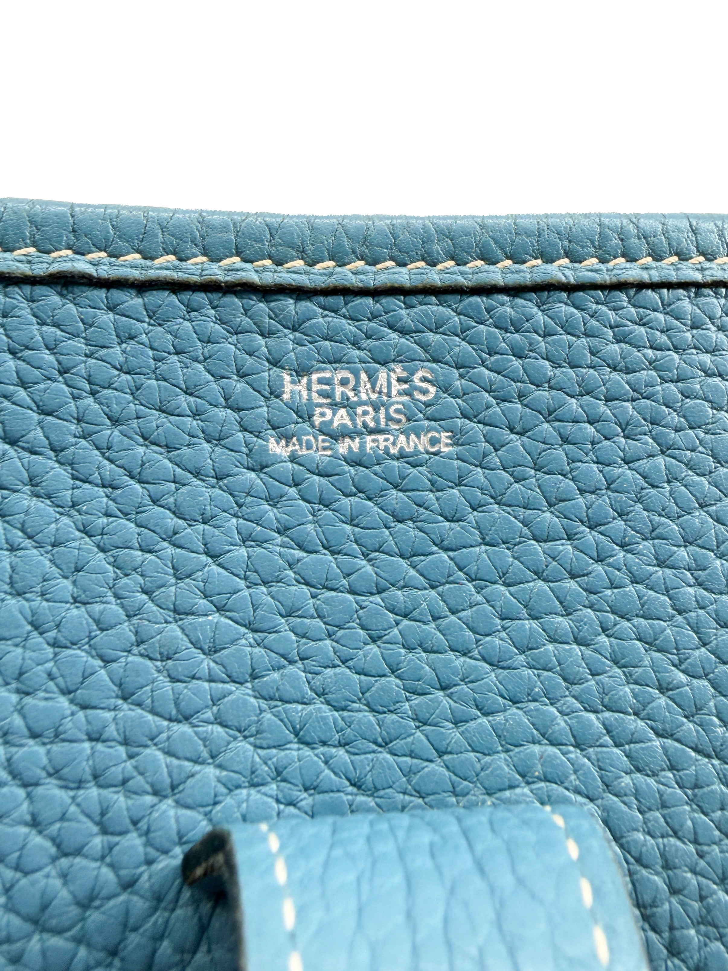 Hermès blue jean Evelyne 1 PM square J