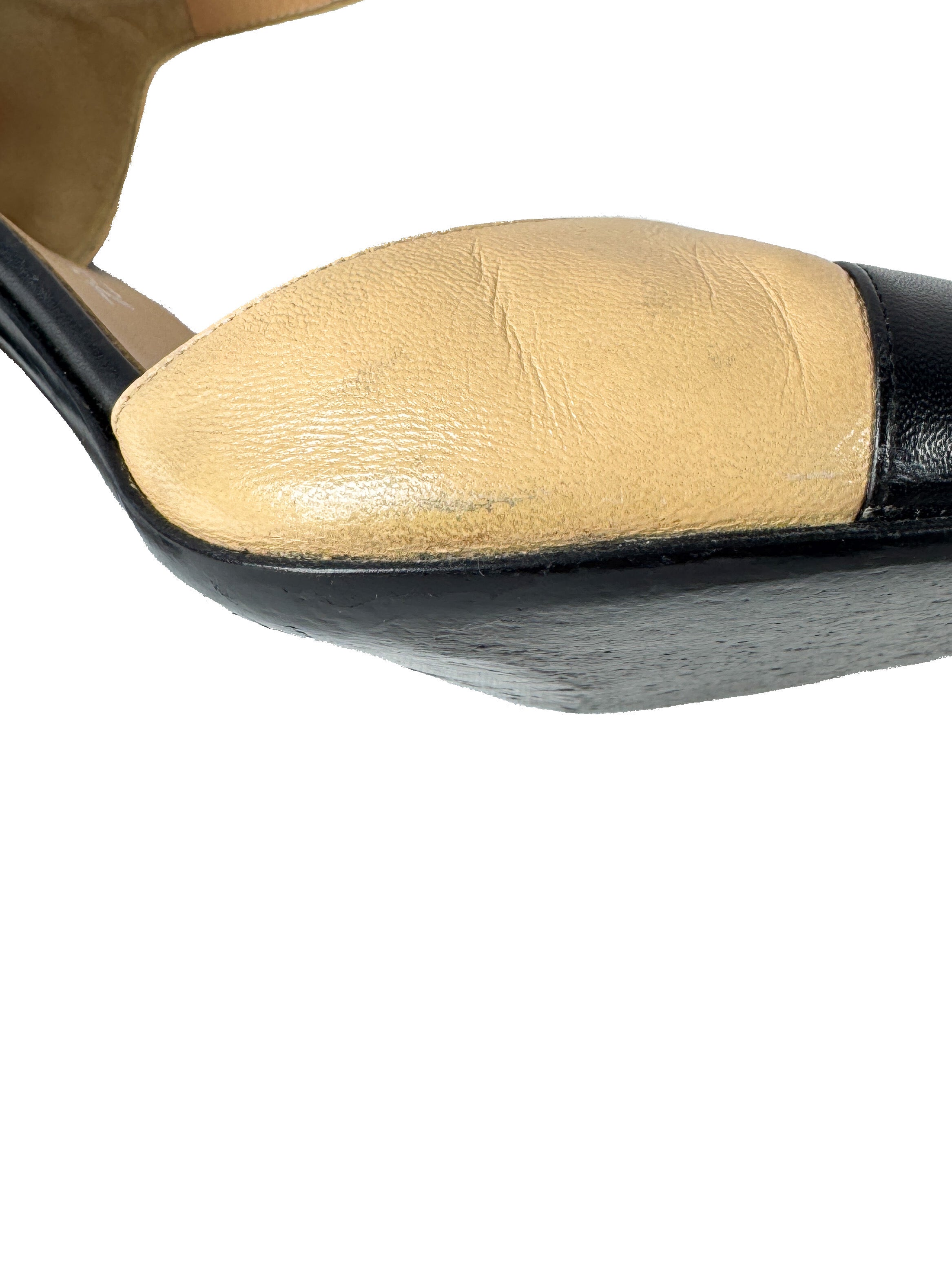 Chanel beige/black CC leather pumps size 38 (8) D G29184
