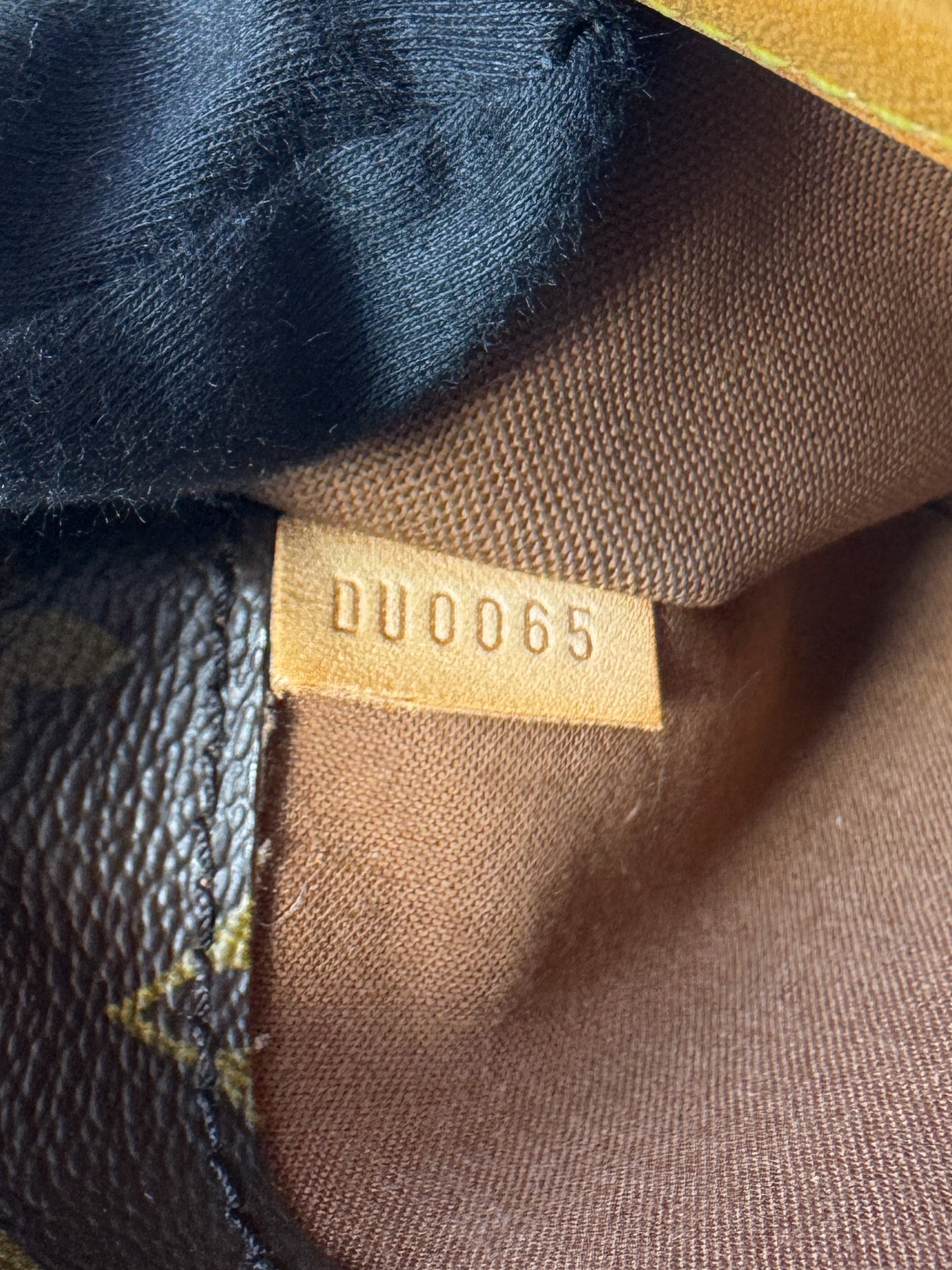 Louis Vuittton monogram Popincourt long strap DU0065