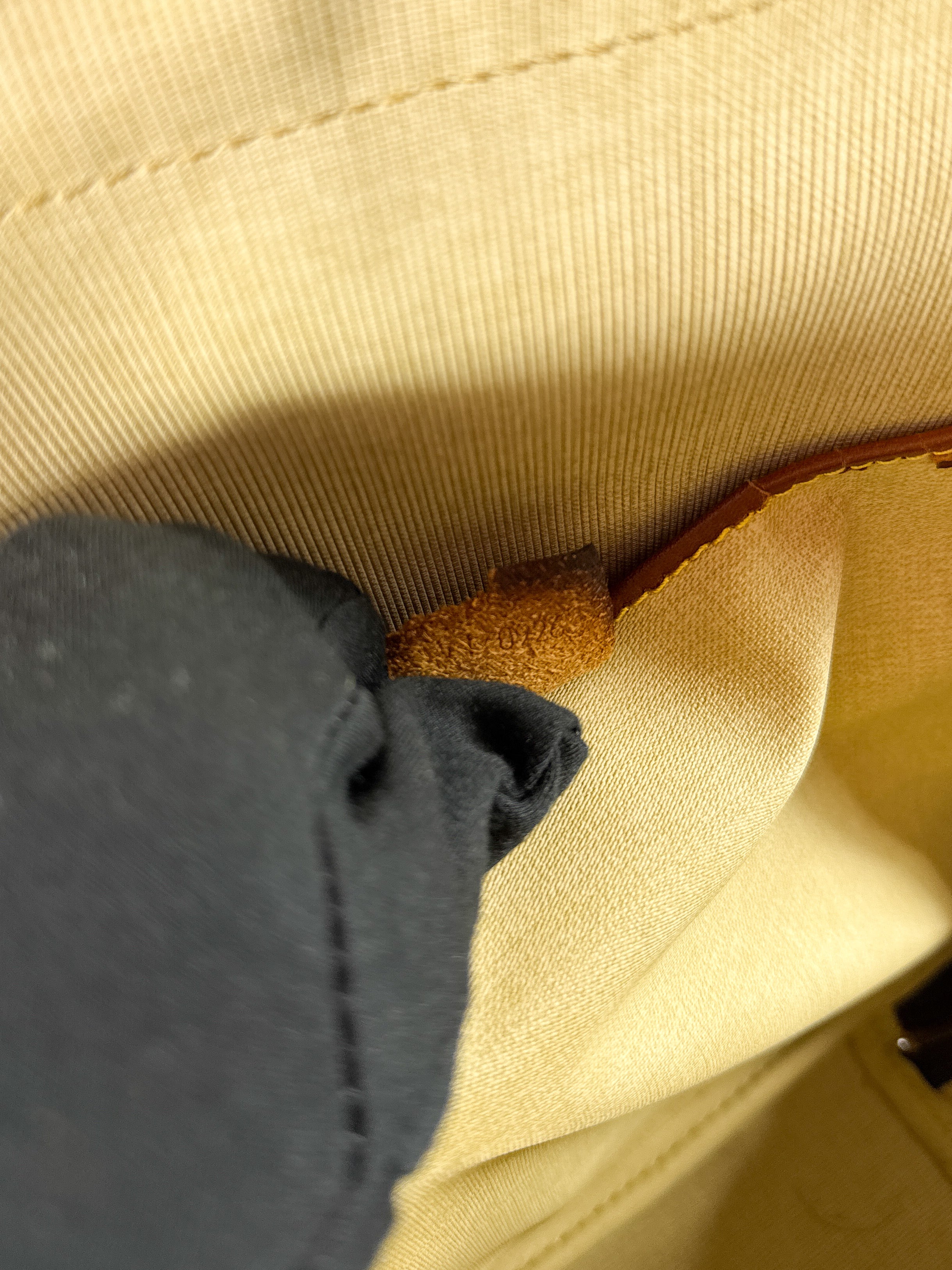 Louis Vuitton monogram excursion bag VI0926