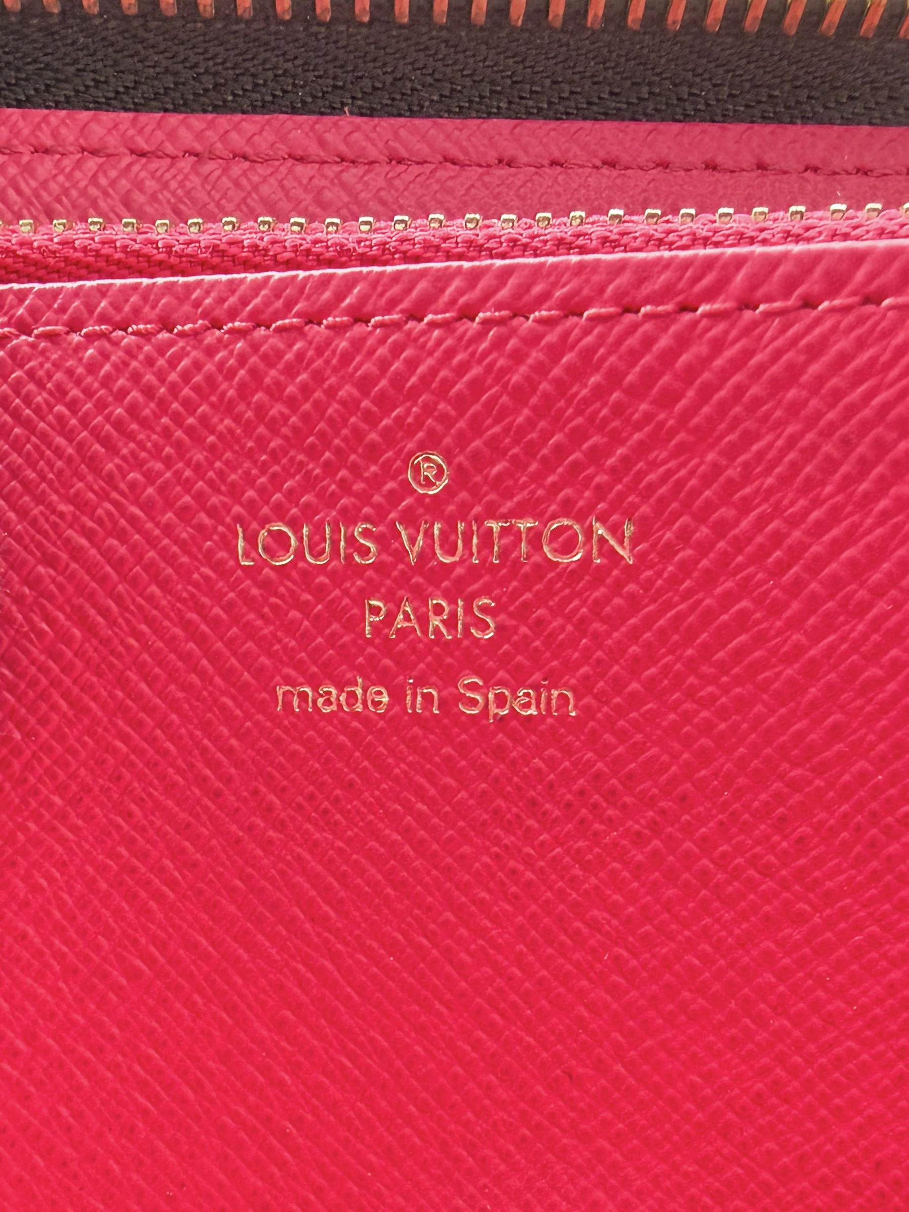 Louis Vuitton monogram Giraffe Limited Edition Monogram Canvas Illustre Zippy Wallet GI2187 - My Girlfriend's Wardrobe LLC