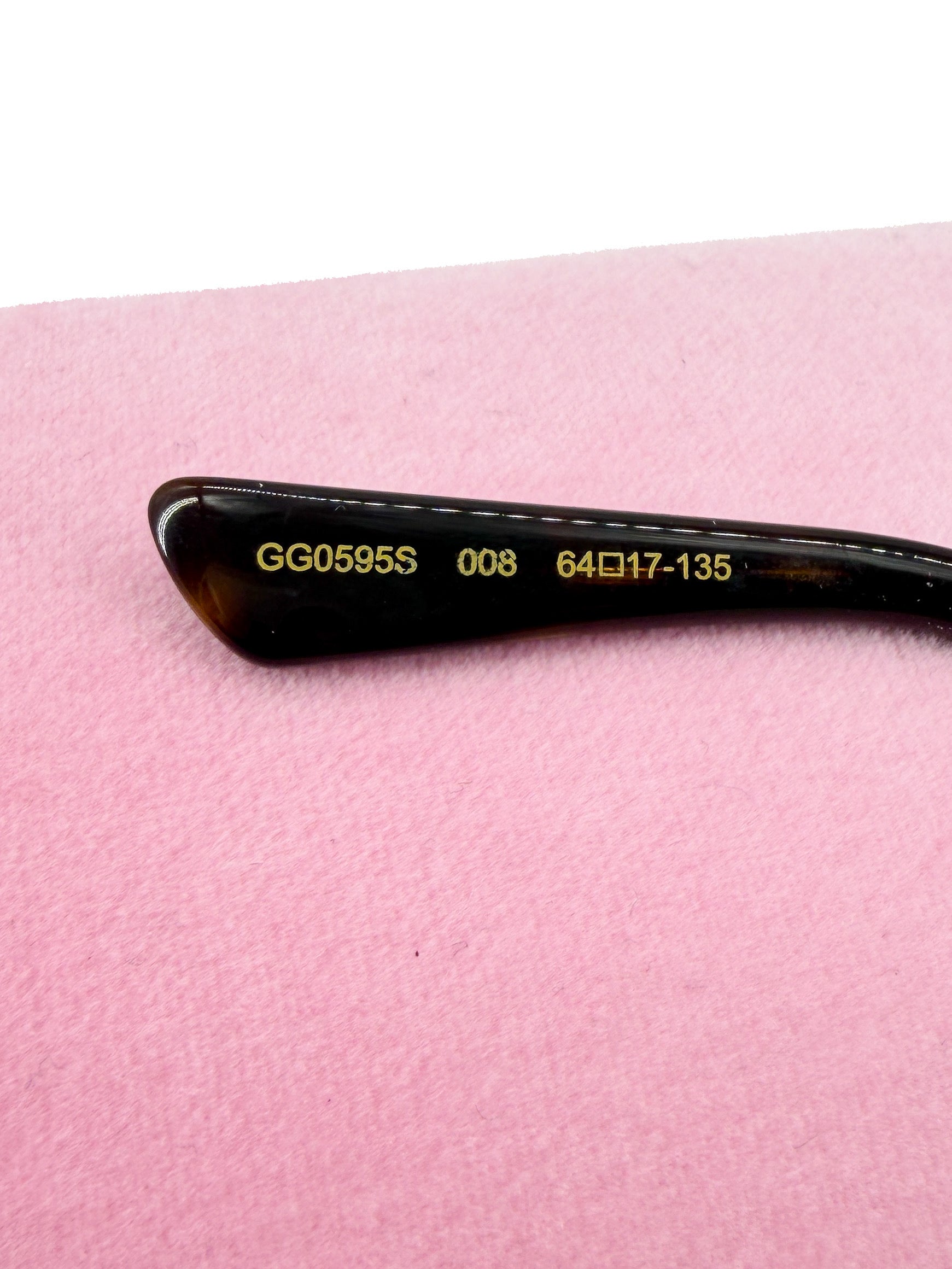 Gucci gold, peach, cream sunglasses GG0595S *case*