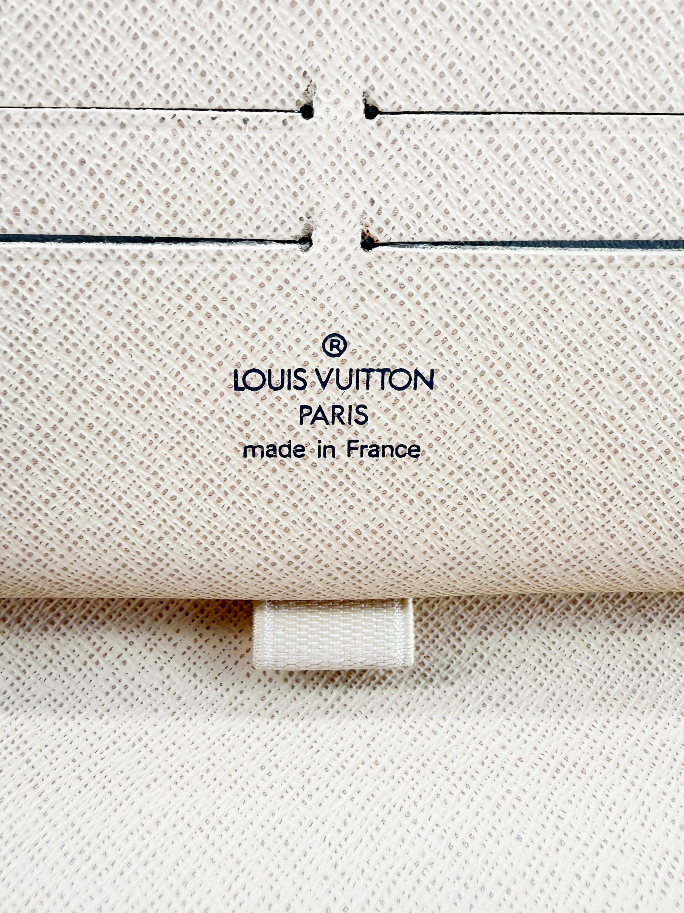 Louis Vuitton damier azur zippy organizer wallet VI2037