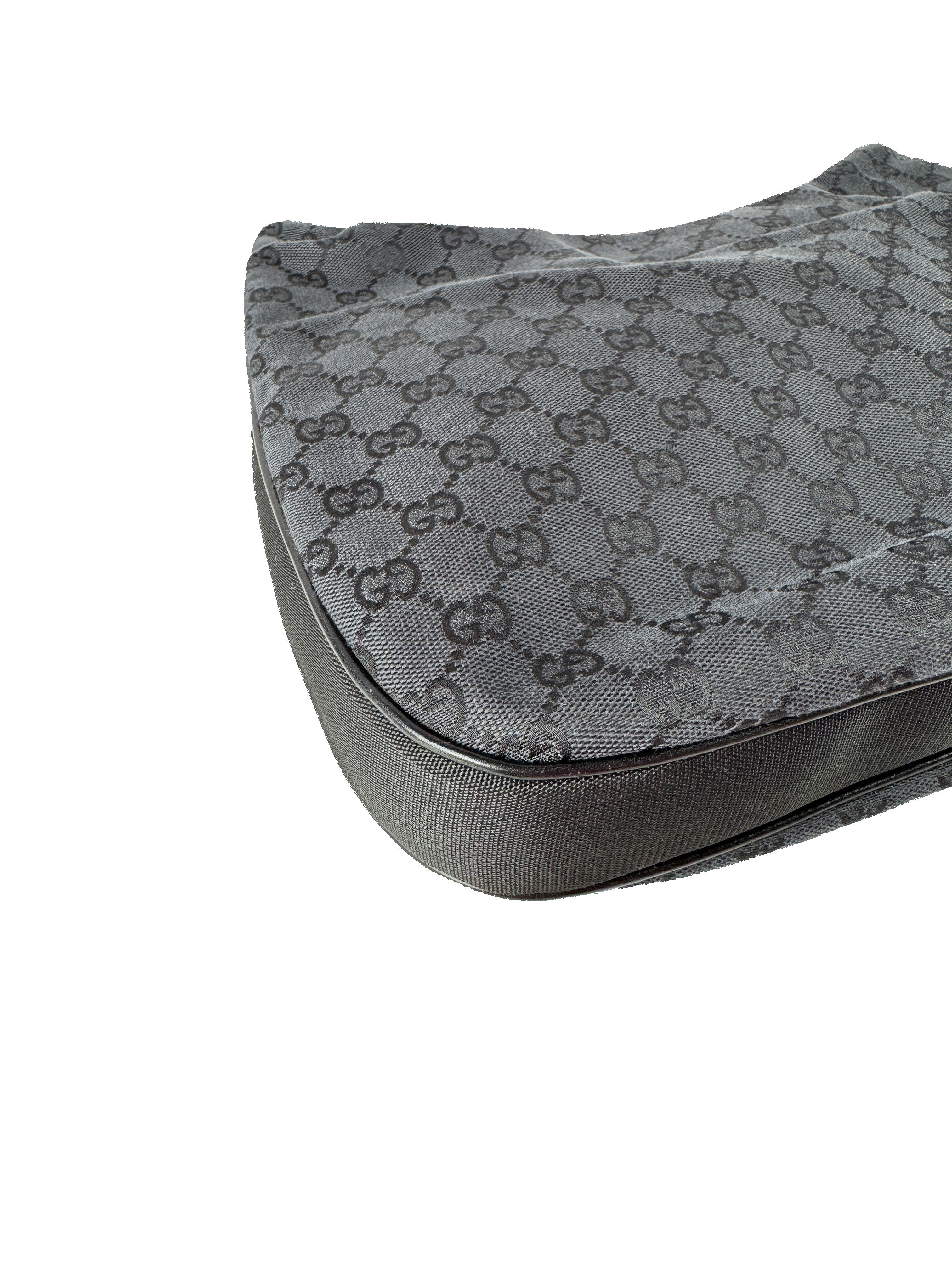 Gucci black GG attache vintage shoulder bag 001 3341 3444