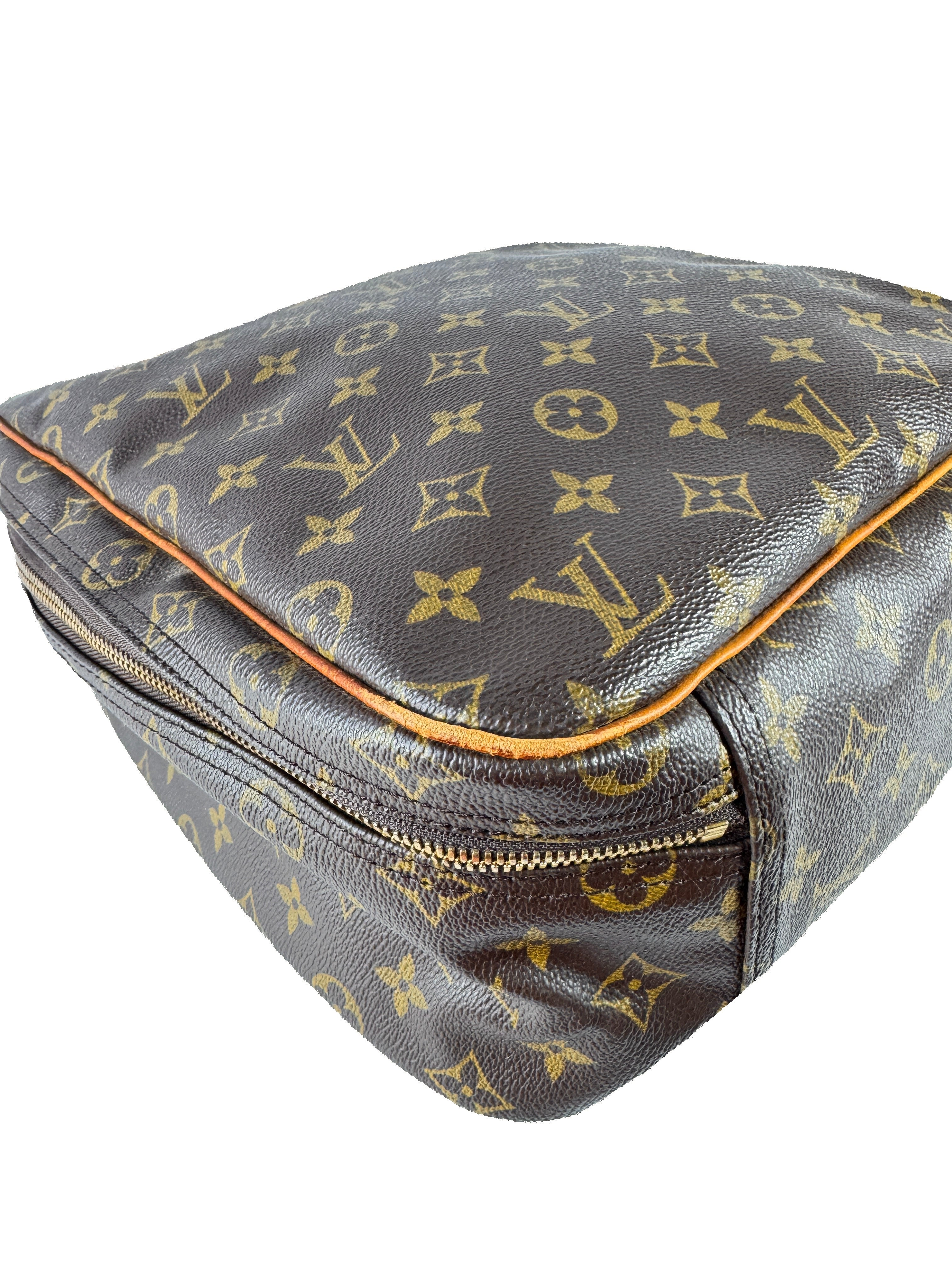 Louis Vuitton monogram excursion bag VI0926
