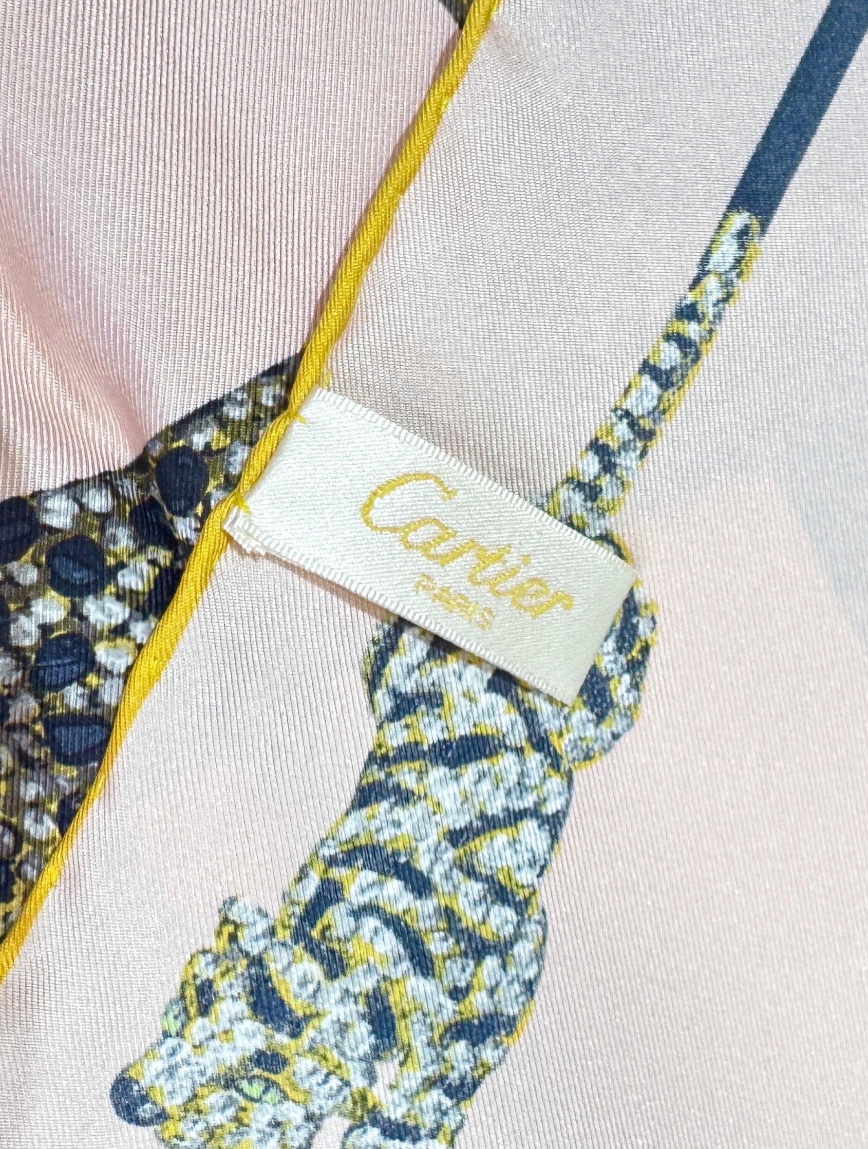 Cartier Panthère light pink silk vintage scarf 90cm