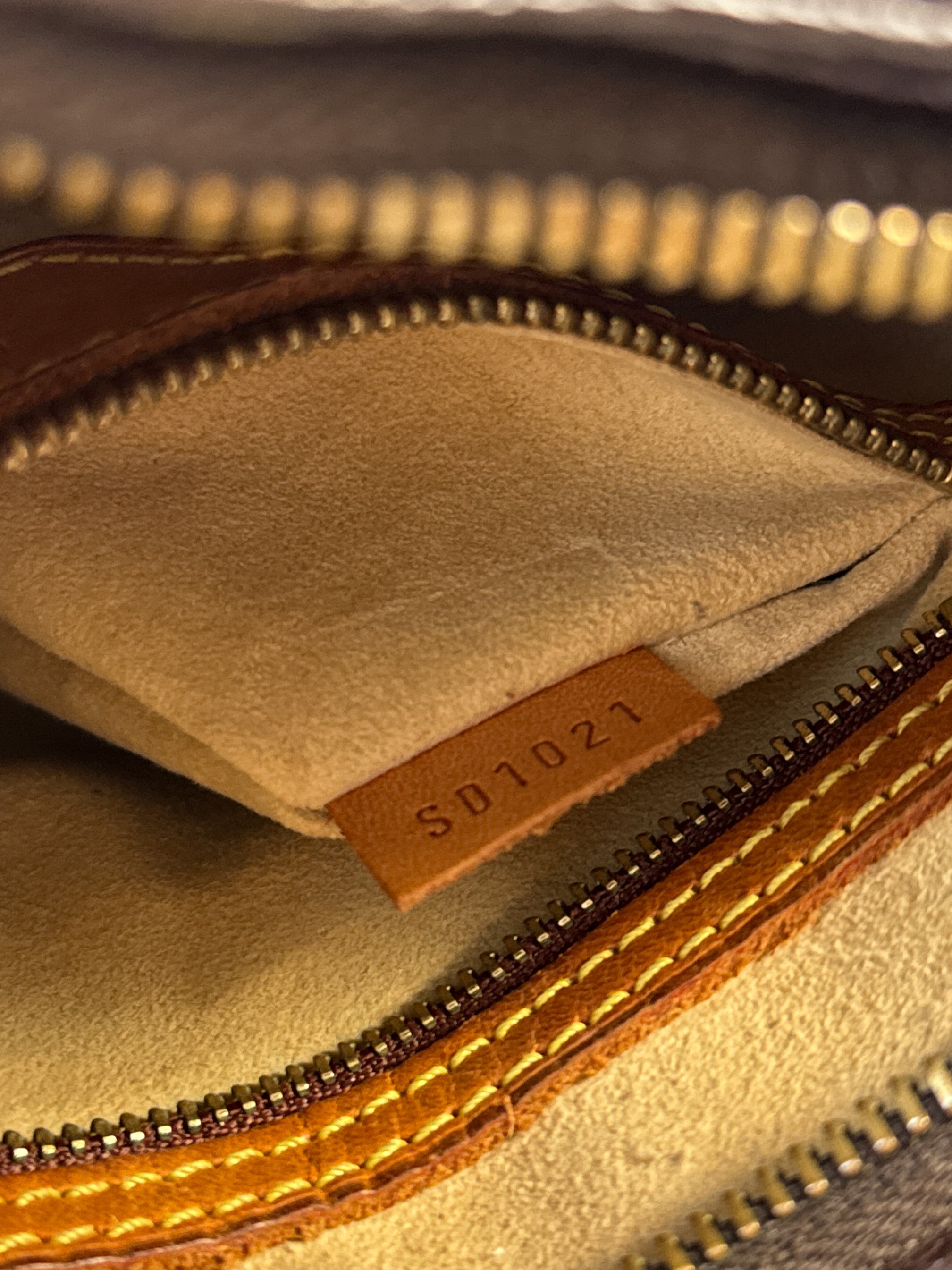 Louis Vuitton monogram looping MM shoulder bag SD1021