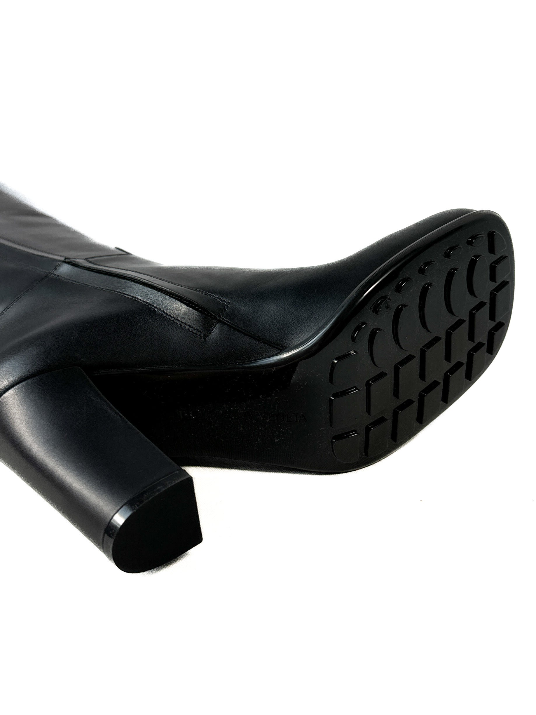 Bottega Veneta black Shibuya calf knee high leather boots size 39 NEW BOX