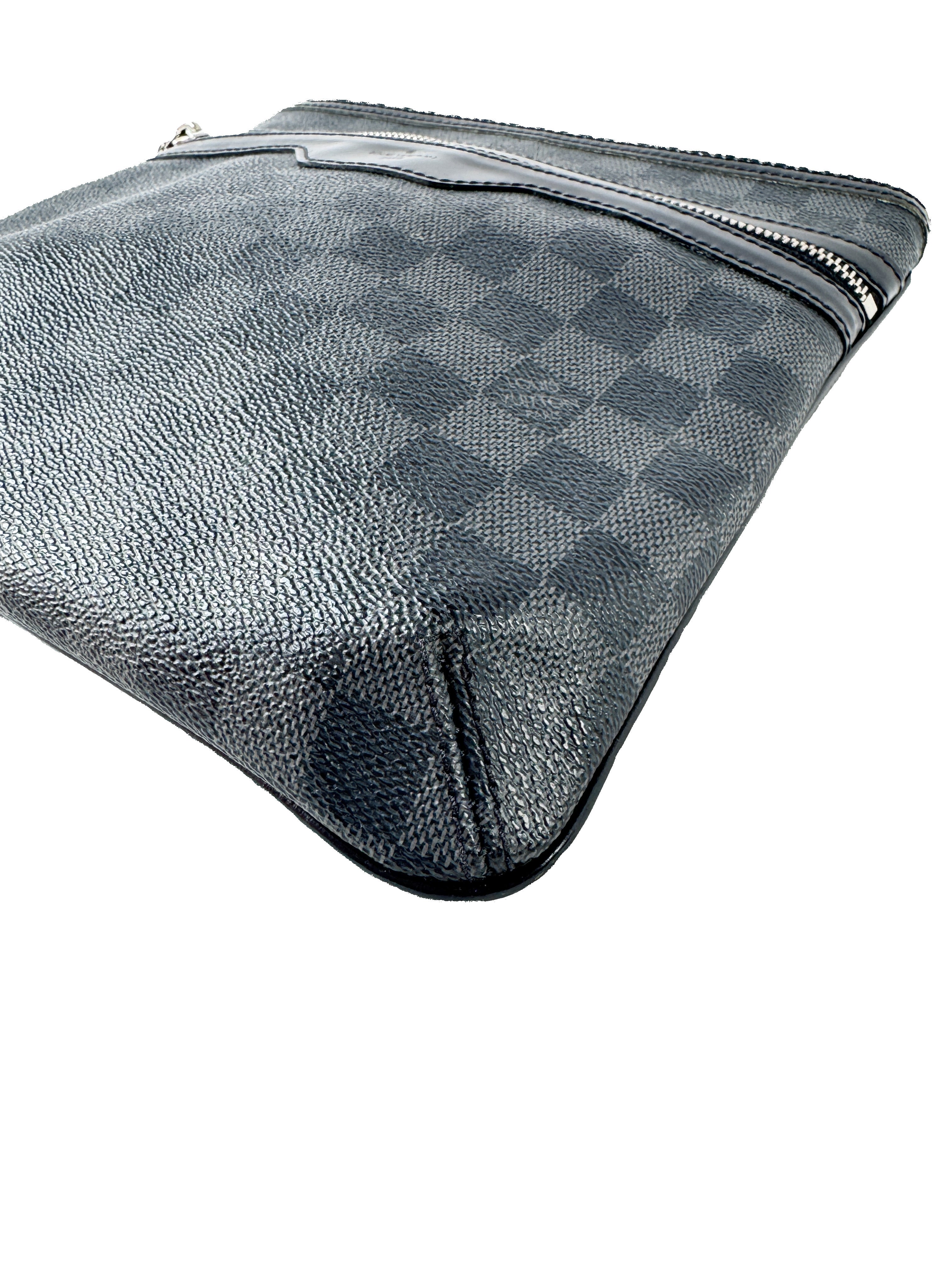 Louis Vuitton damier graphite Thomas crossbody VI2079