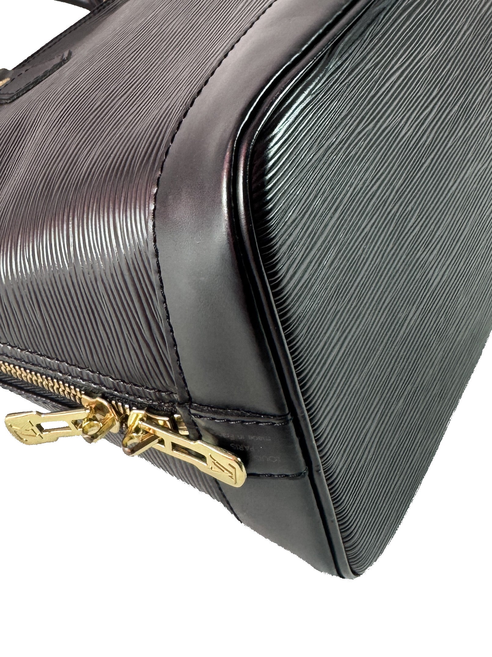 Louis Vuitton black epi Alma AR0937