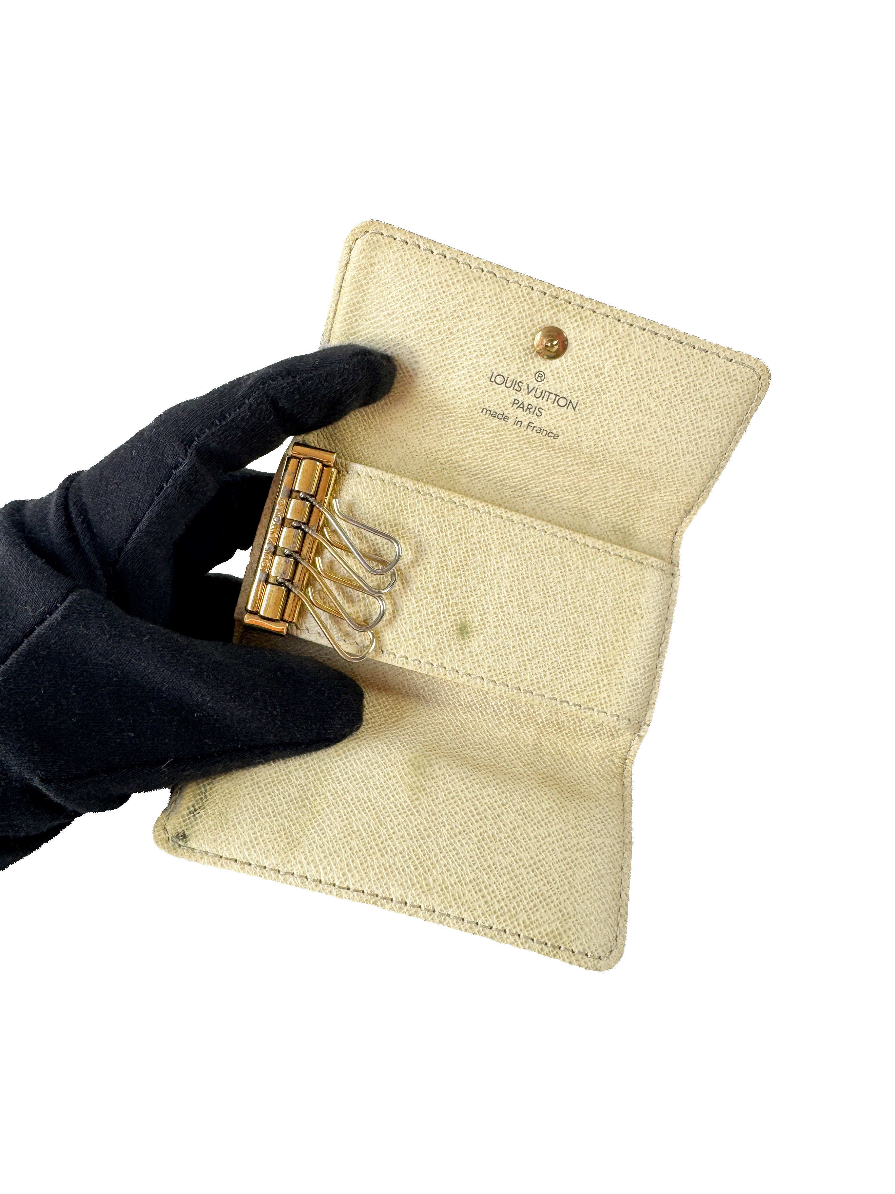 Louis Vuitton damier azur 4 key holder CT1088