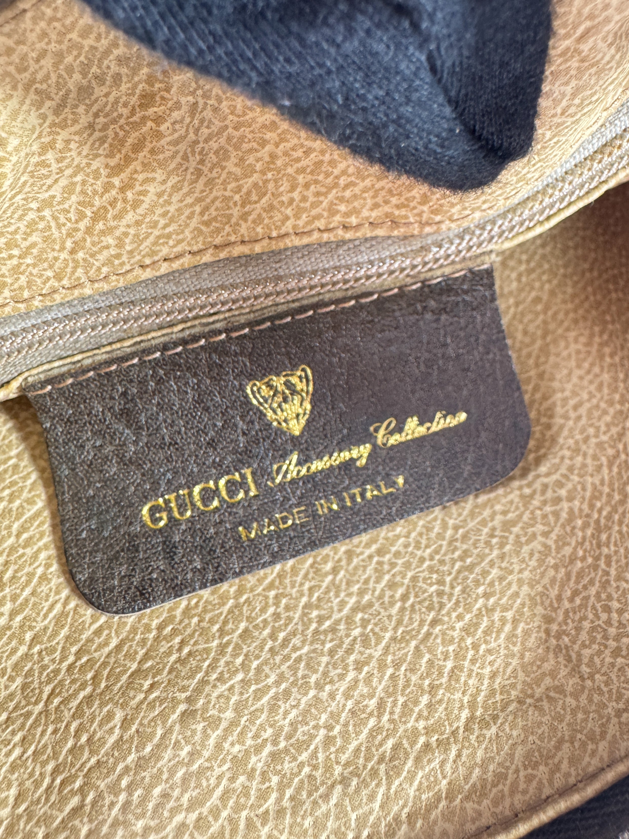 Gucci GG Supreme brown vintage shoulder bag