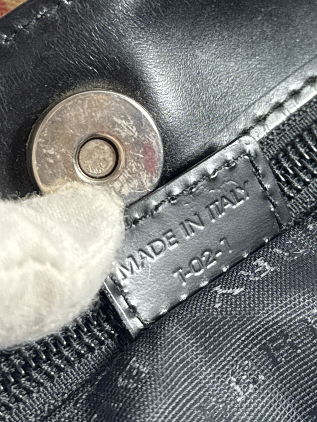 Burberry nova check coated tote T-02-01