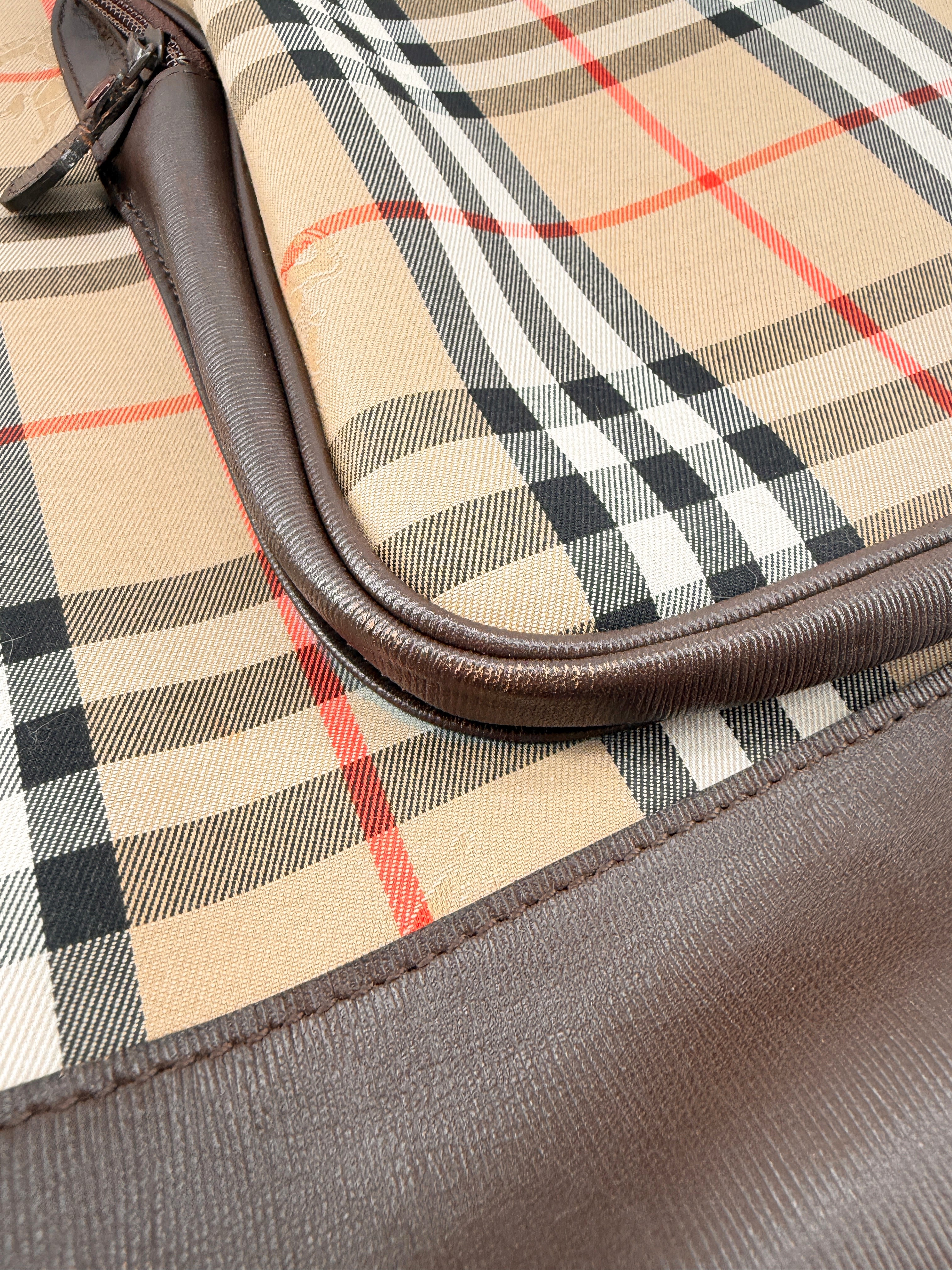Burberry vintage brown trimmed foldable garment bag