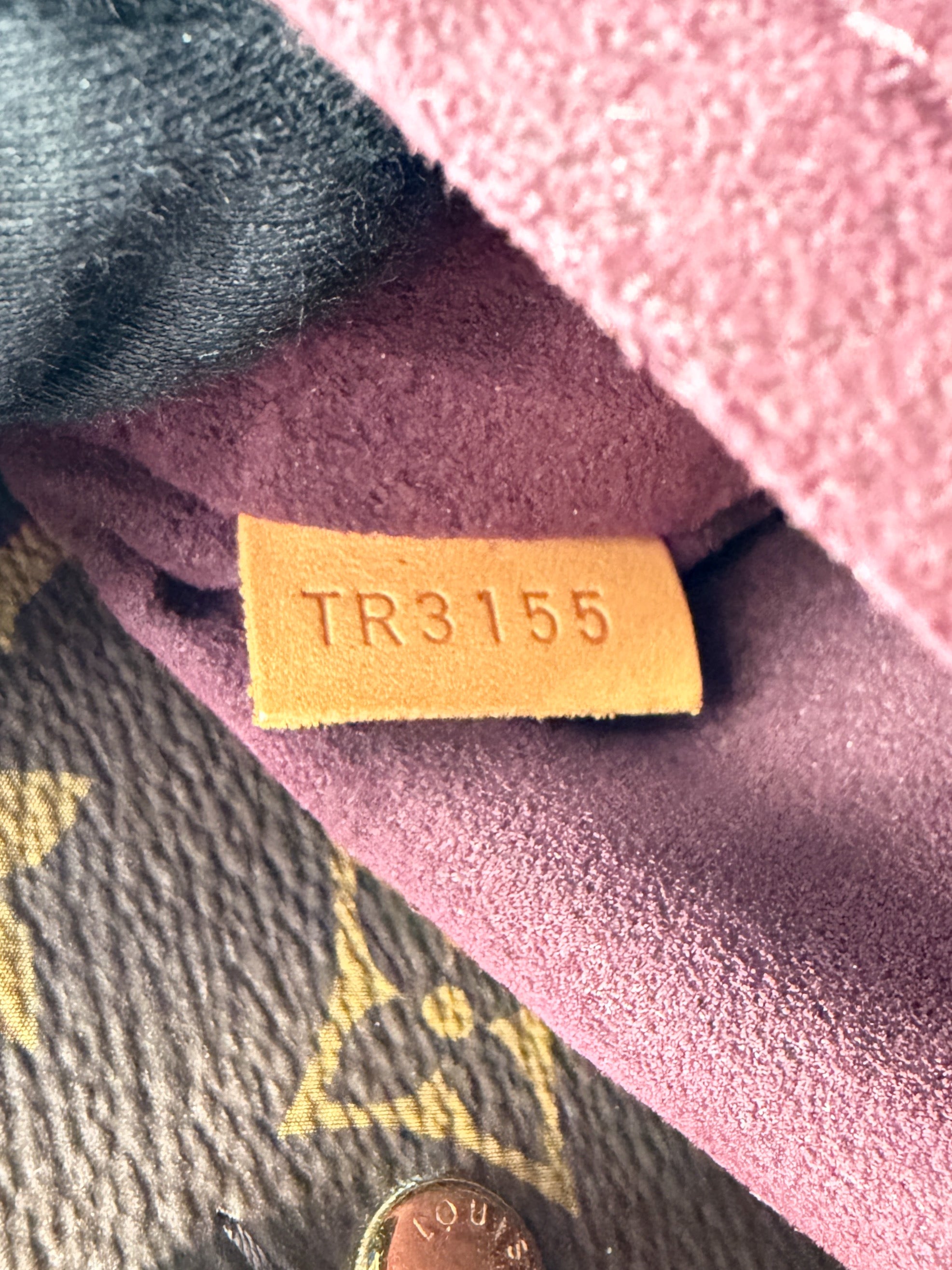 Louis Vuitton monogram Montaigne GM TR3155