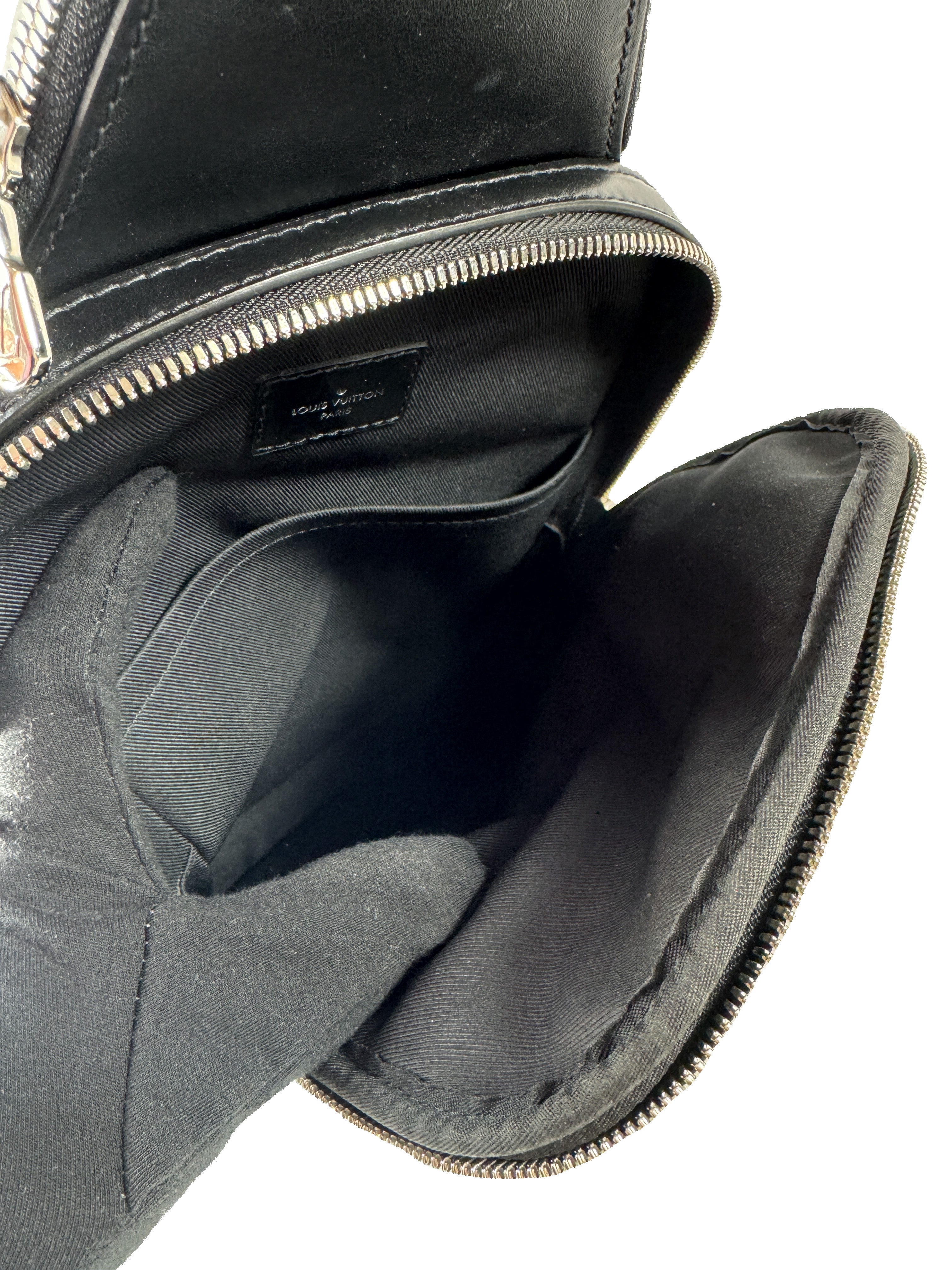 Louis Vuitton damier graphite Avenue sling (chipped)