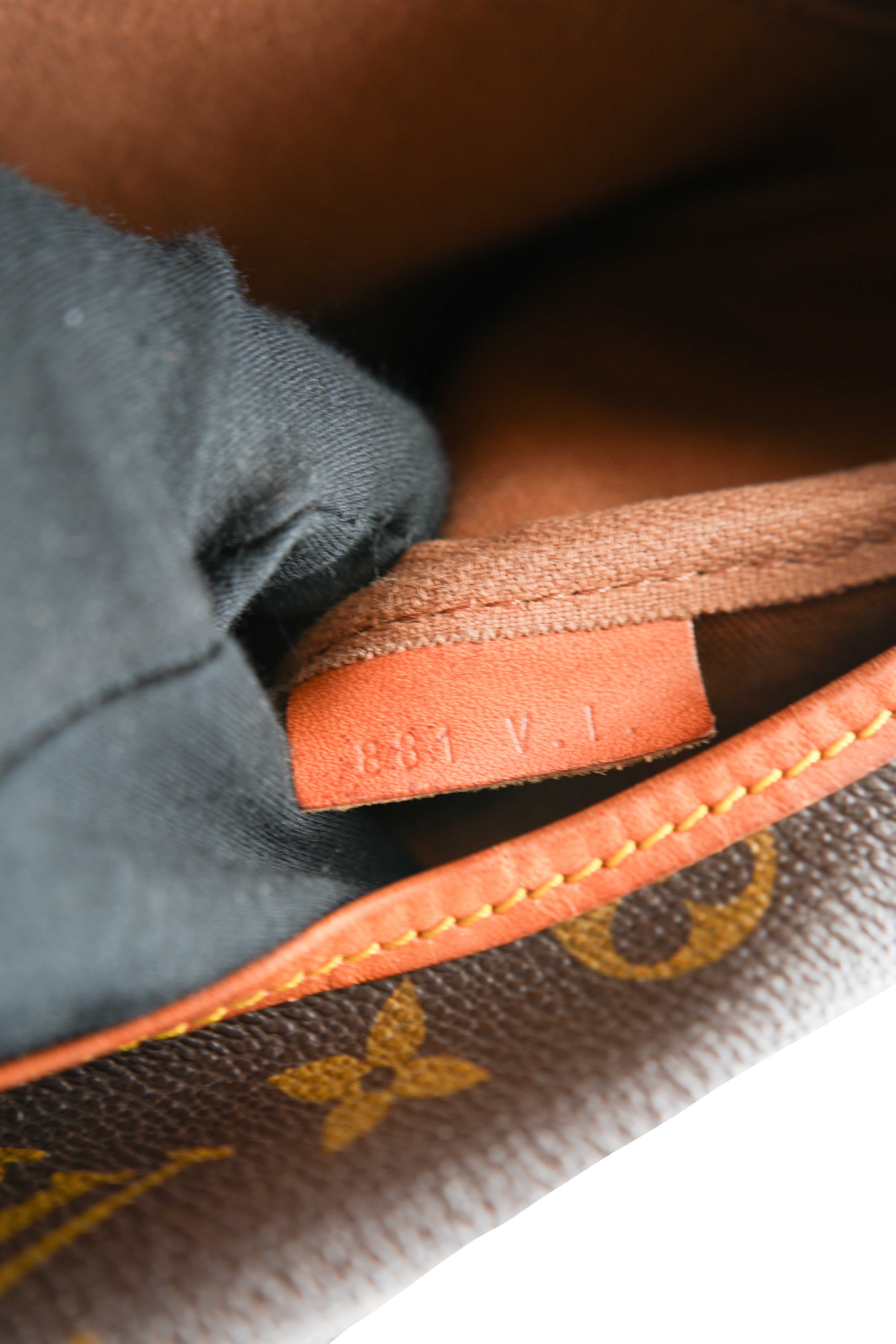 Louis Vuitton monogram Saumur 43 881 VI