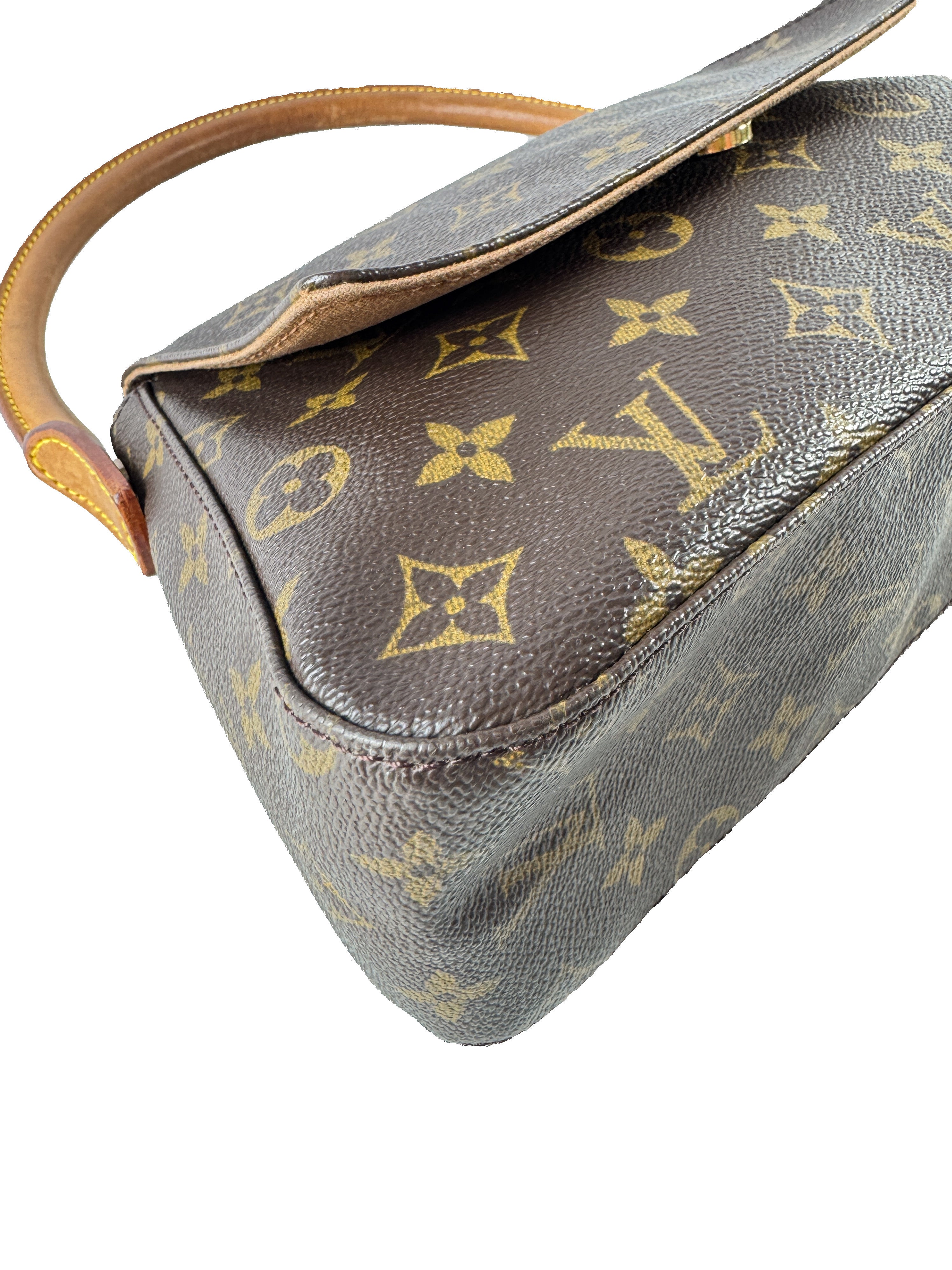Louis Vuitton monogram Looping mini MI0022