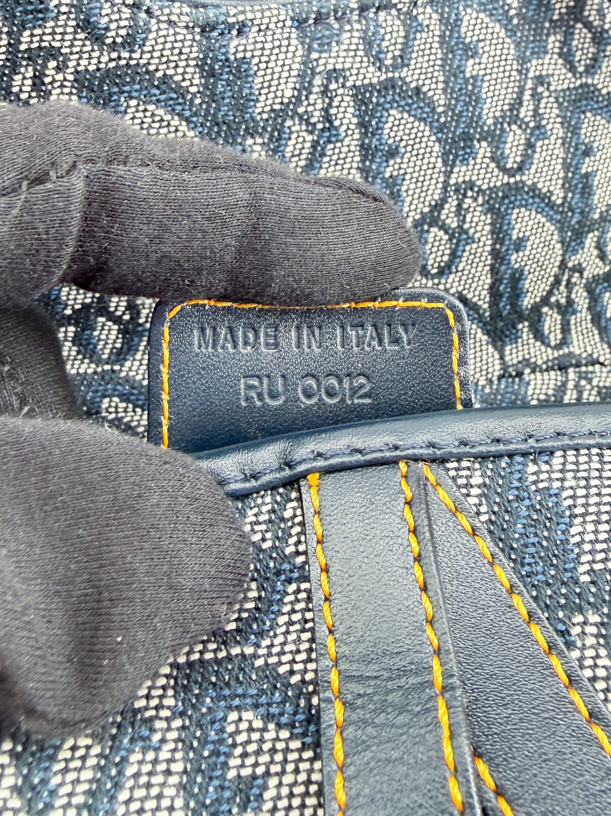 Dior vintage navy oblique saddle bag RU 0012