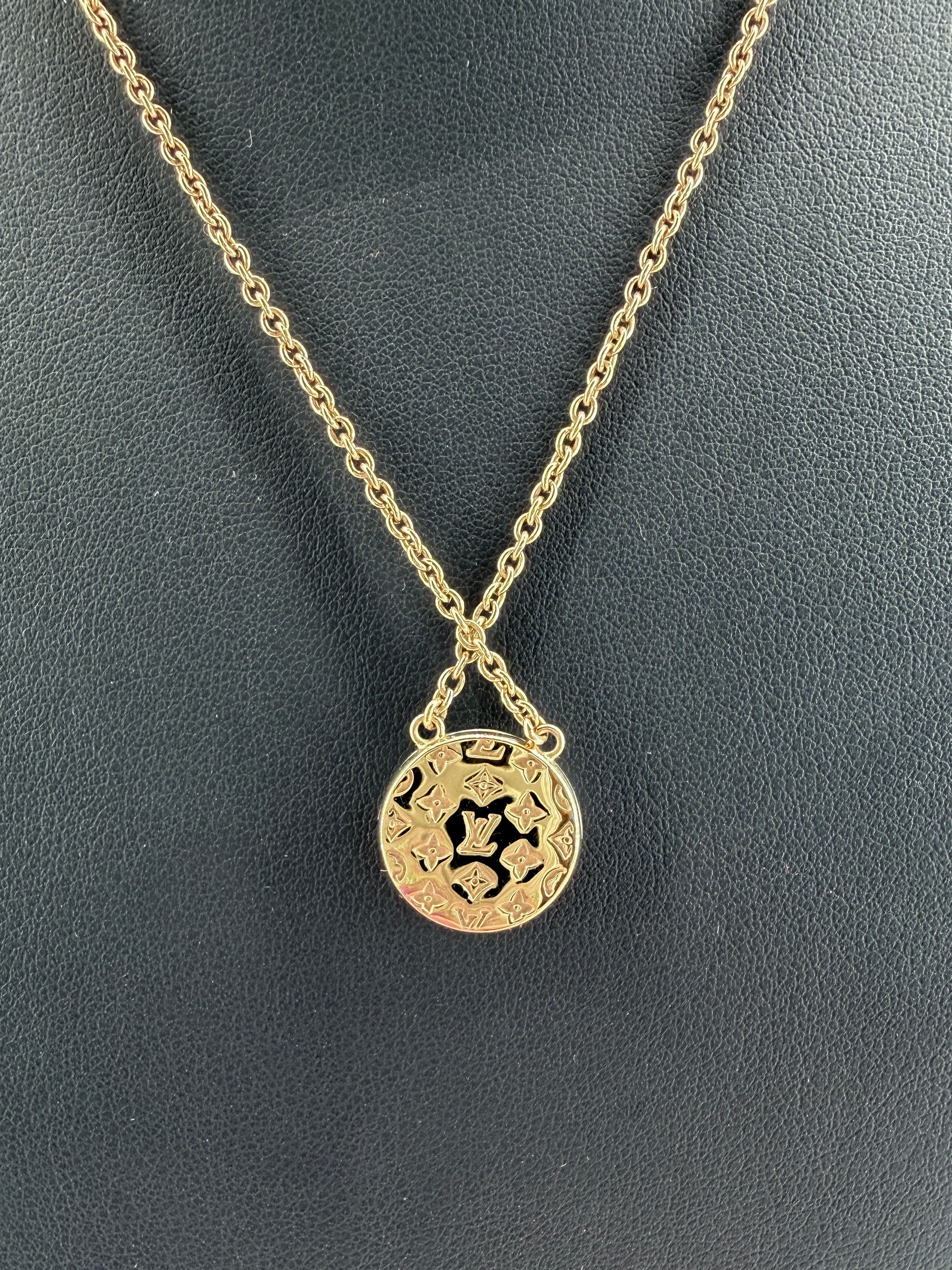Louis Vuitton metal L to V necklace gold/silver VA1220