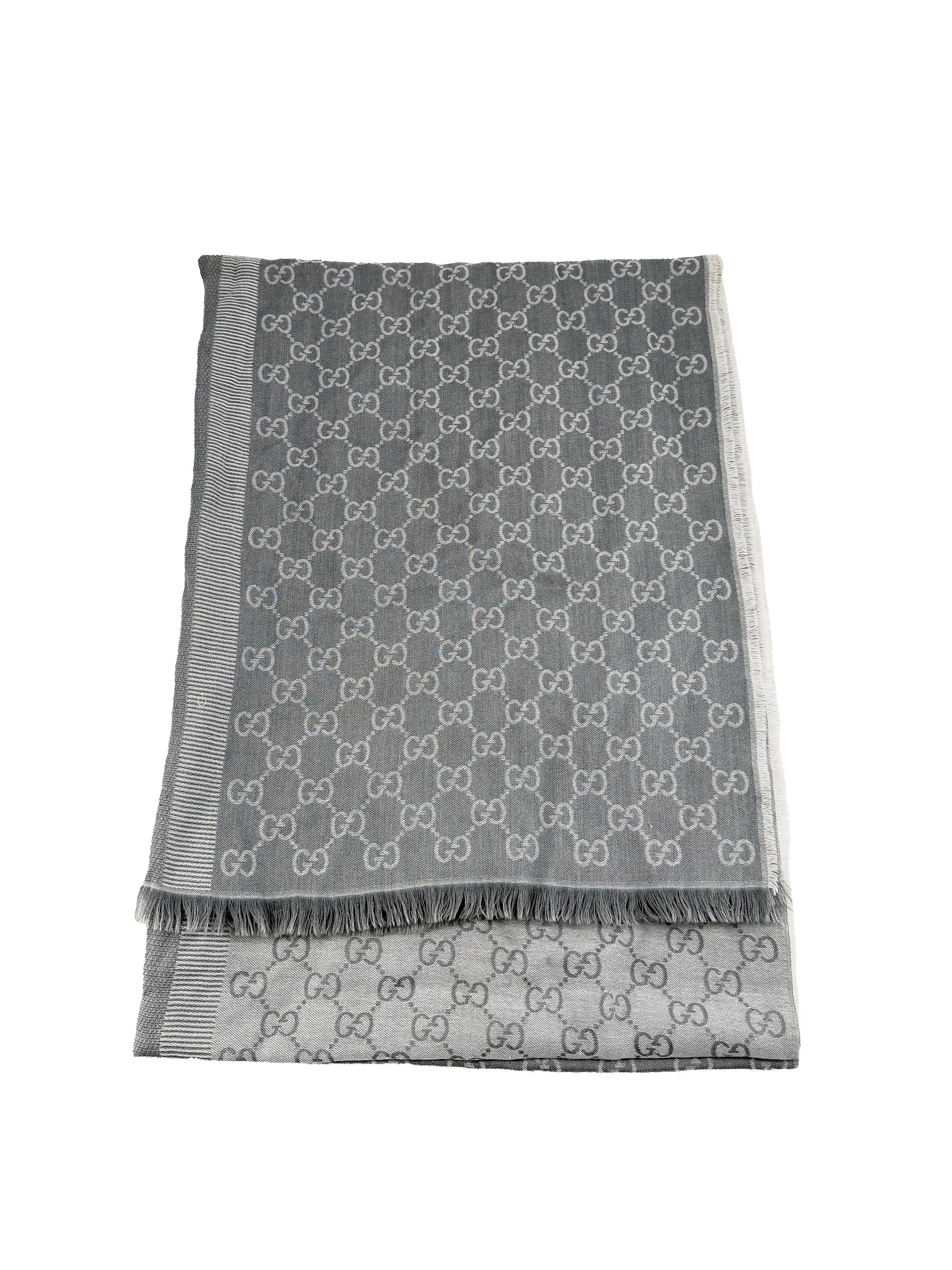Gucci gray GG scarf