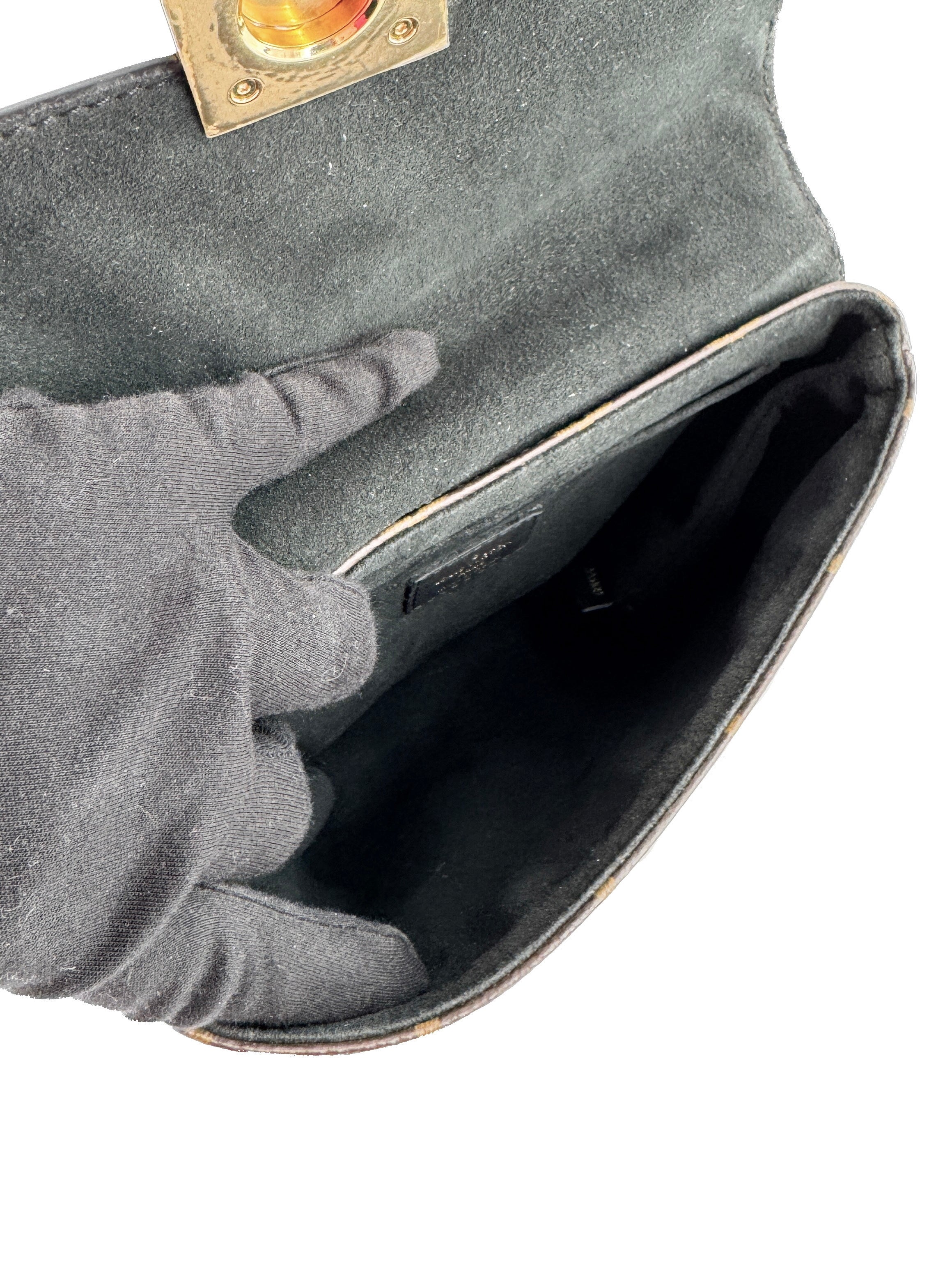 Louis Vuitton monogram locky BB black AA3109