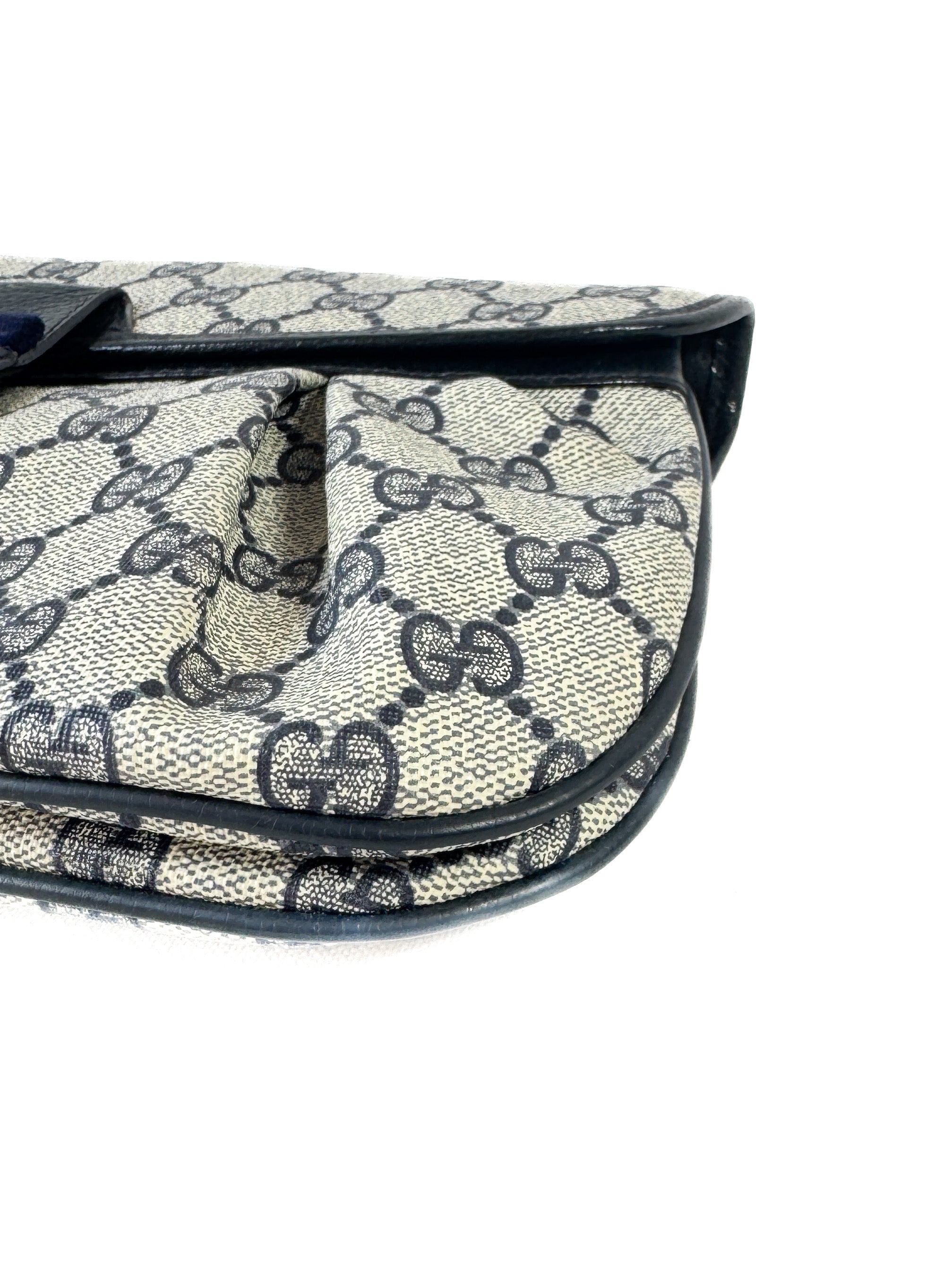 Gucci navy vintage GG shoulder bag 10-02-051