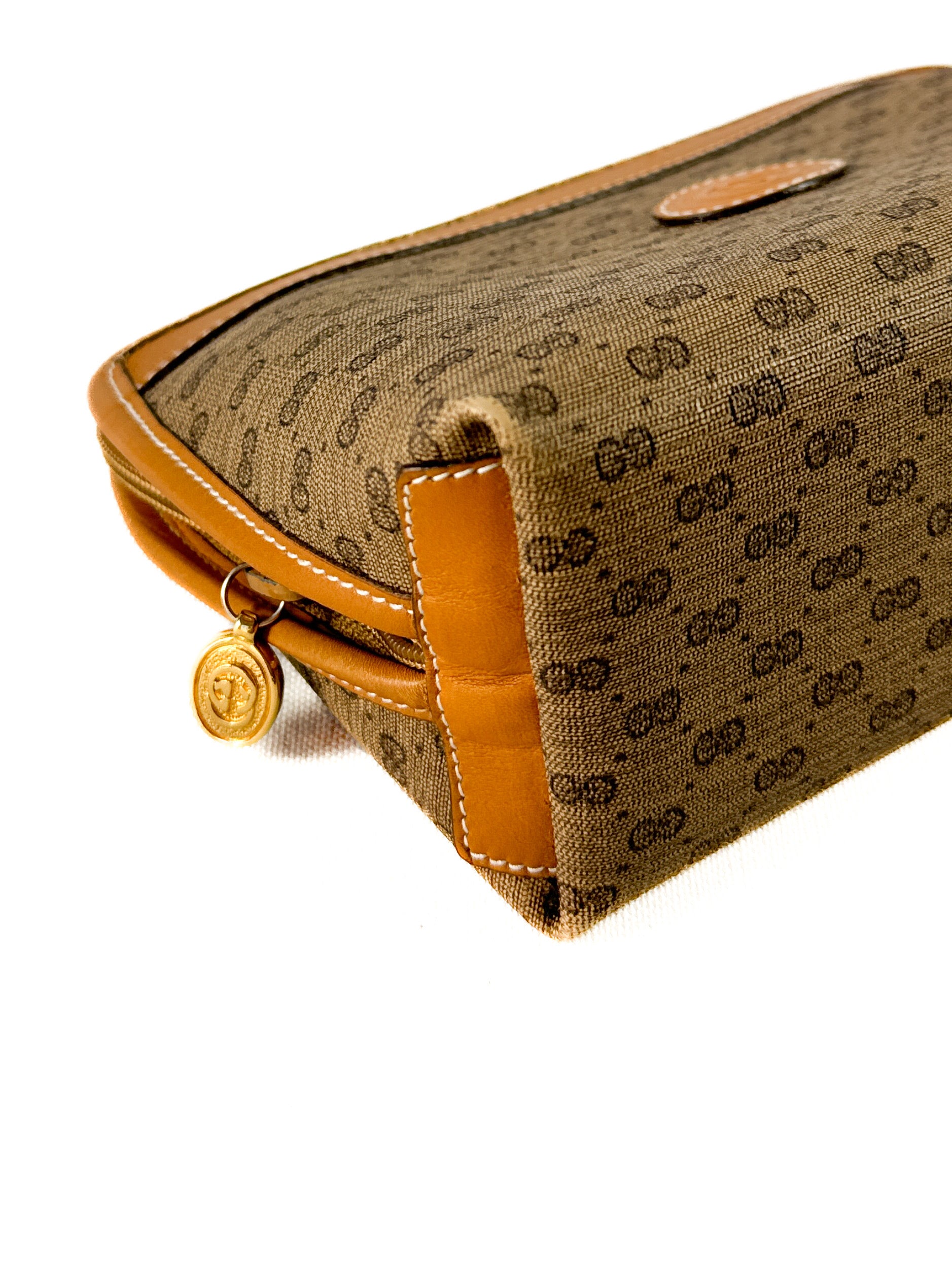 Gucci brown vintage coated canvas and leather zip pouch