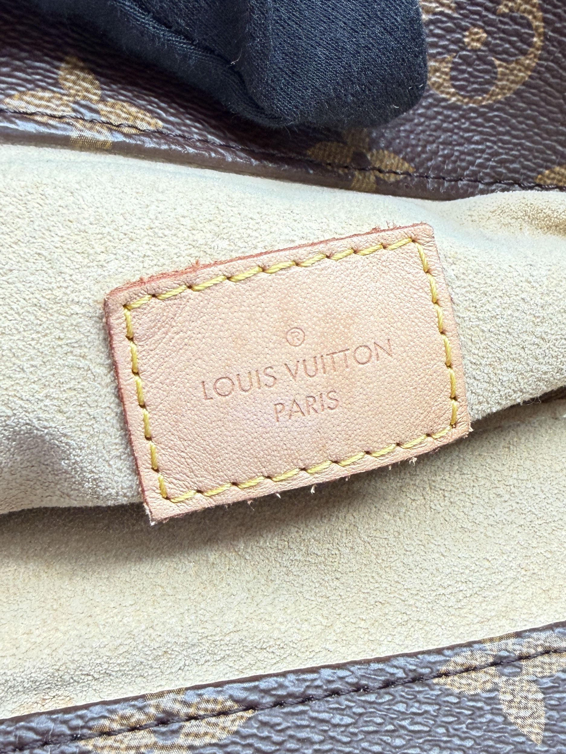 Louis Vuitton monogram Artsy MM NM TX4148